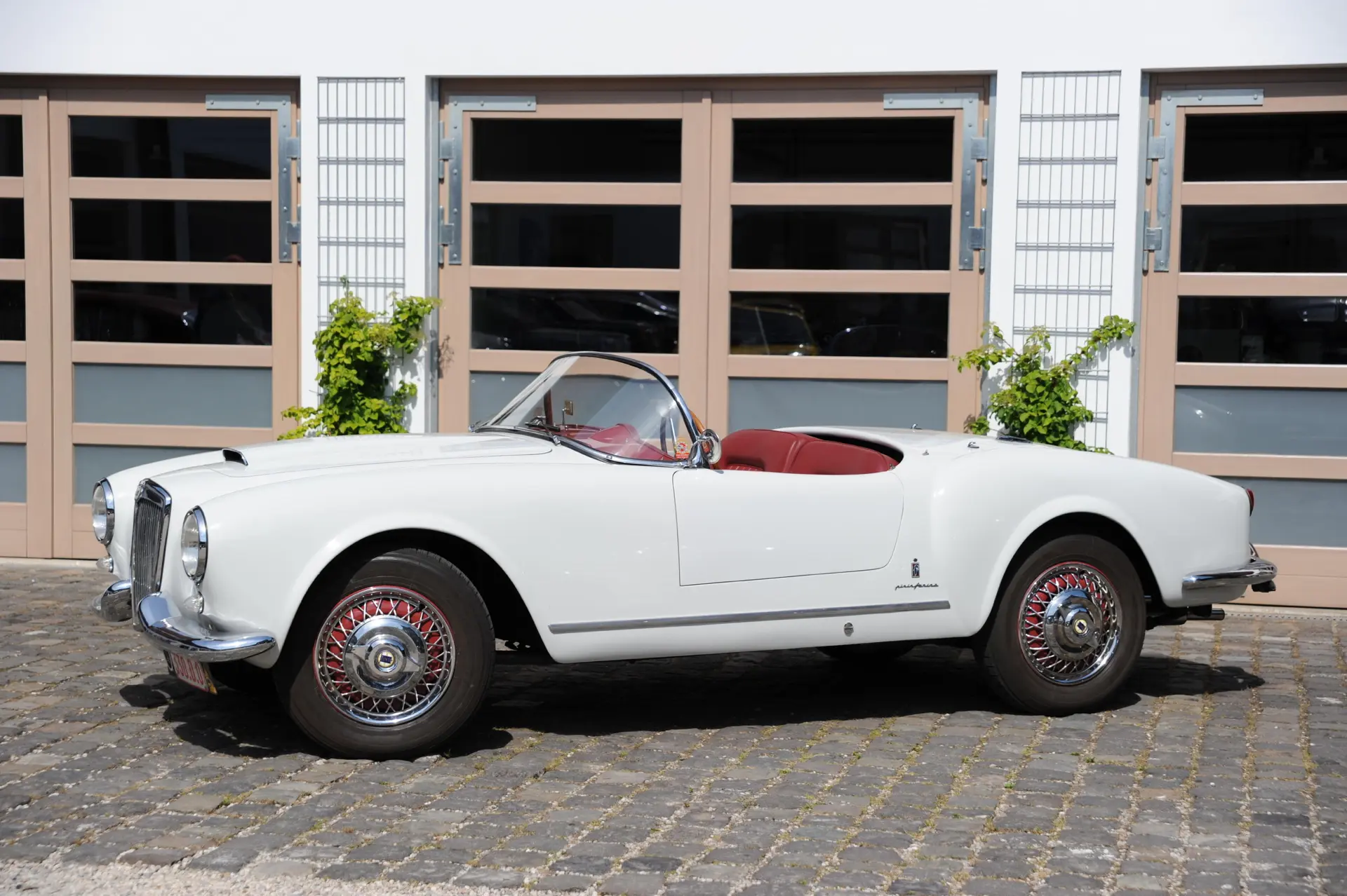 Lancia Aurelia B24S Spider (Pinin Farina) - 1955-03