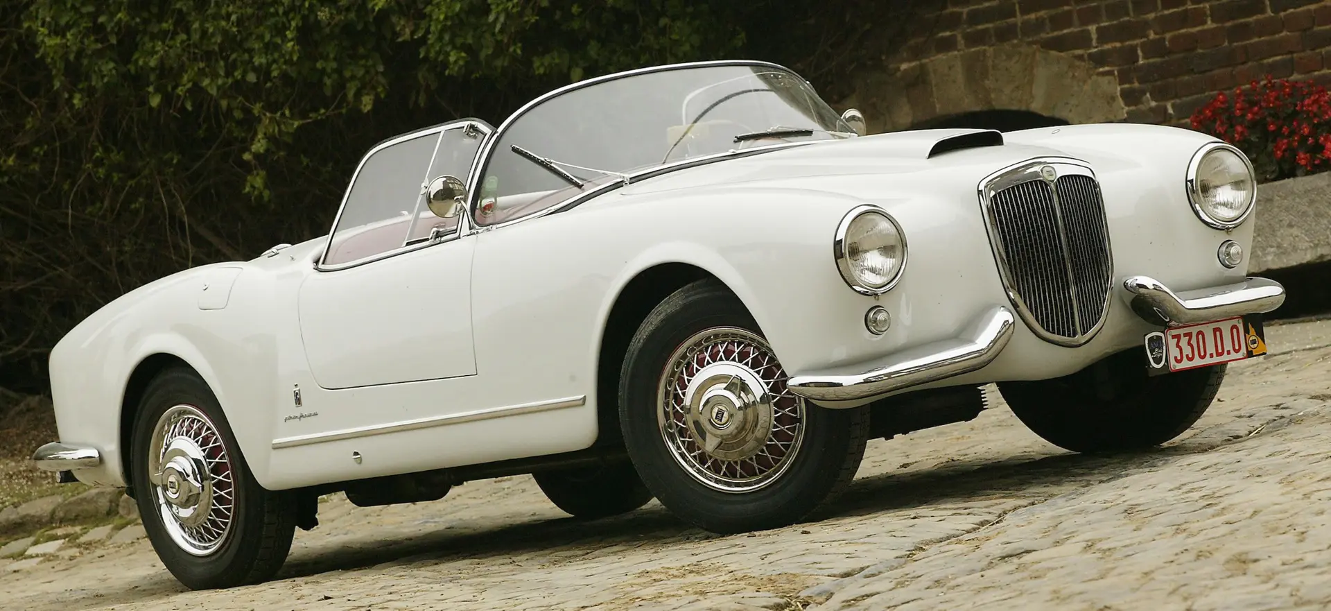 Lancia Aurelia B24S Spider (Pinin Farina) - 1955-07