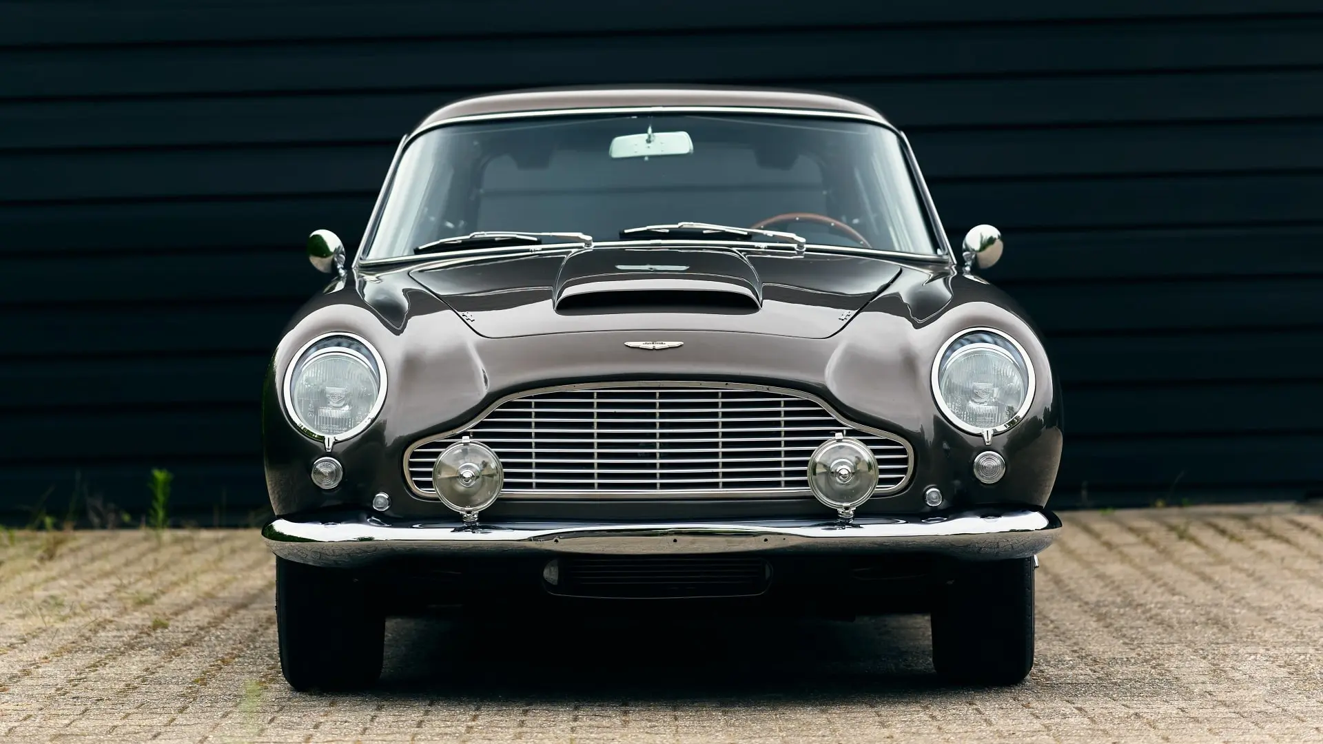 Aston Martin DB5 Shooting Brake - 1965-03
