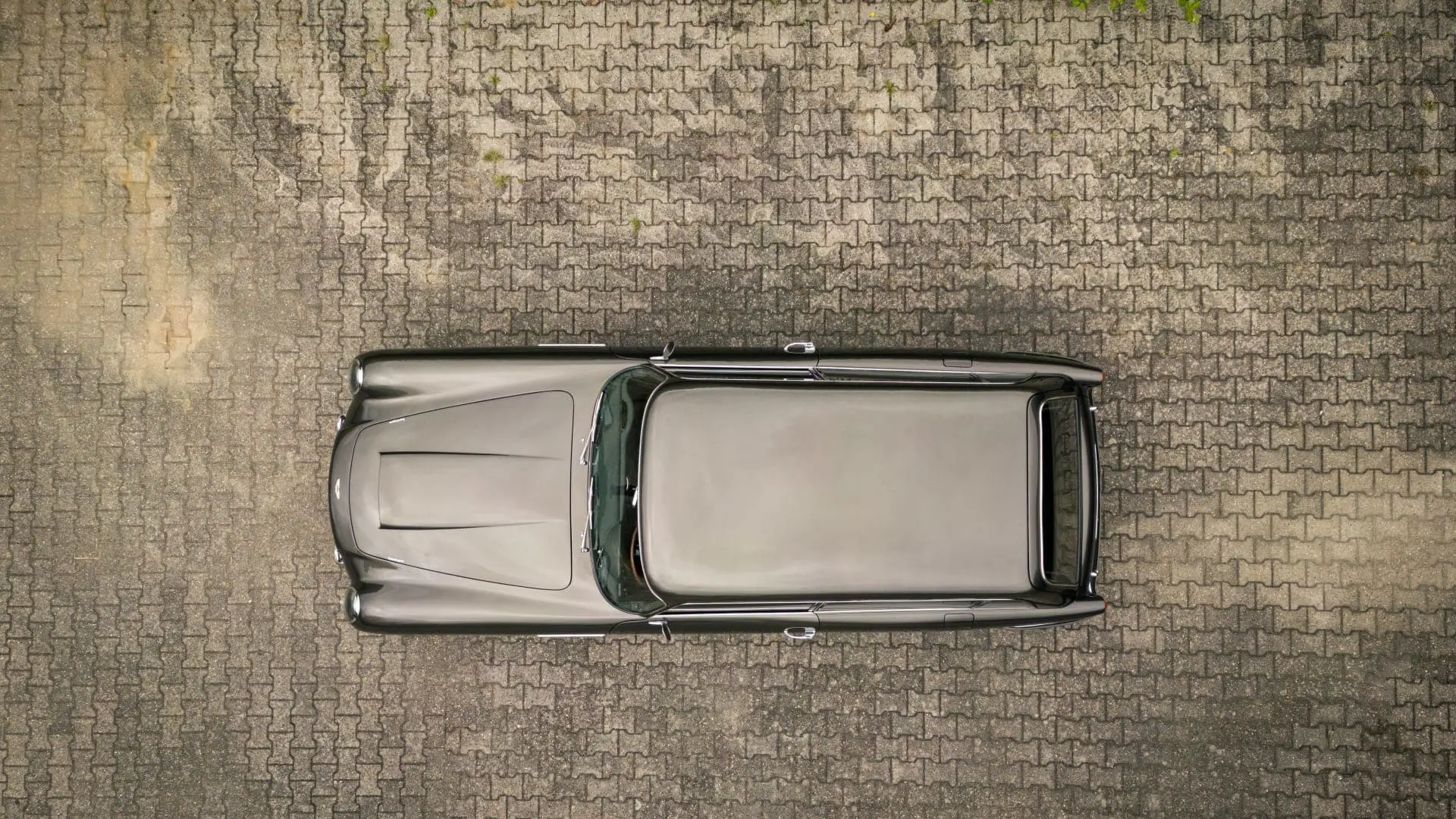 Aston Martin DB5 Shooting Brake - 1965-05