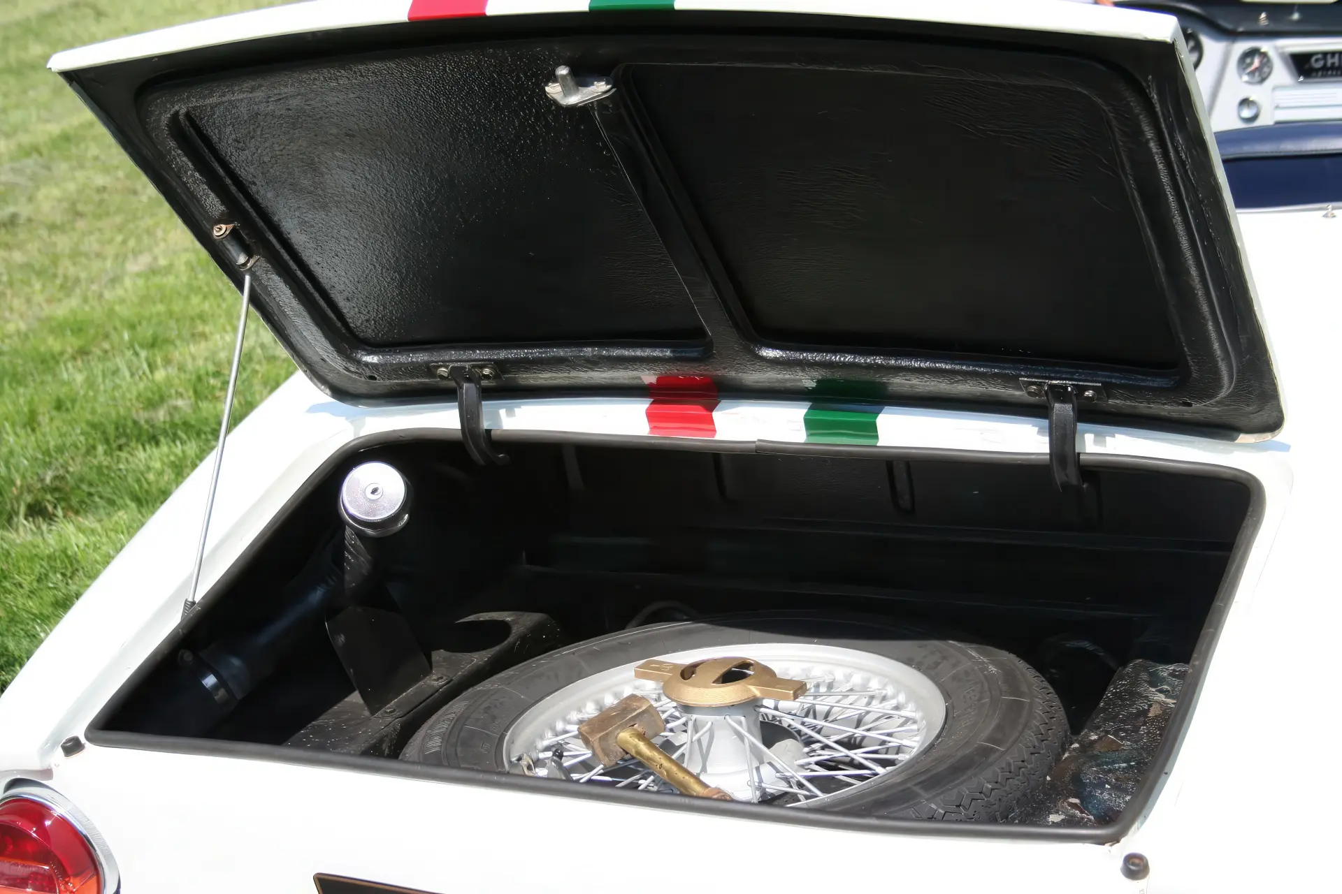 Fiat 1500 GT Barchetta Avenger (Ghia) - 1966-29