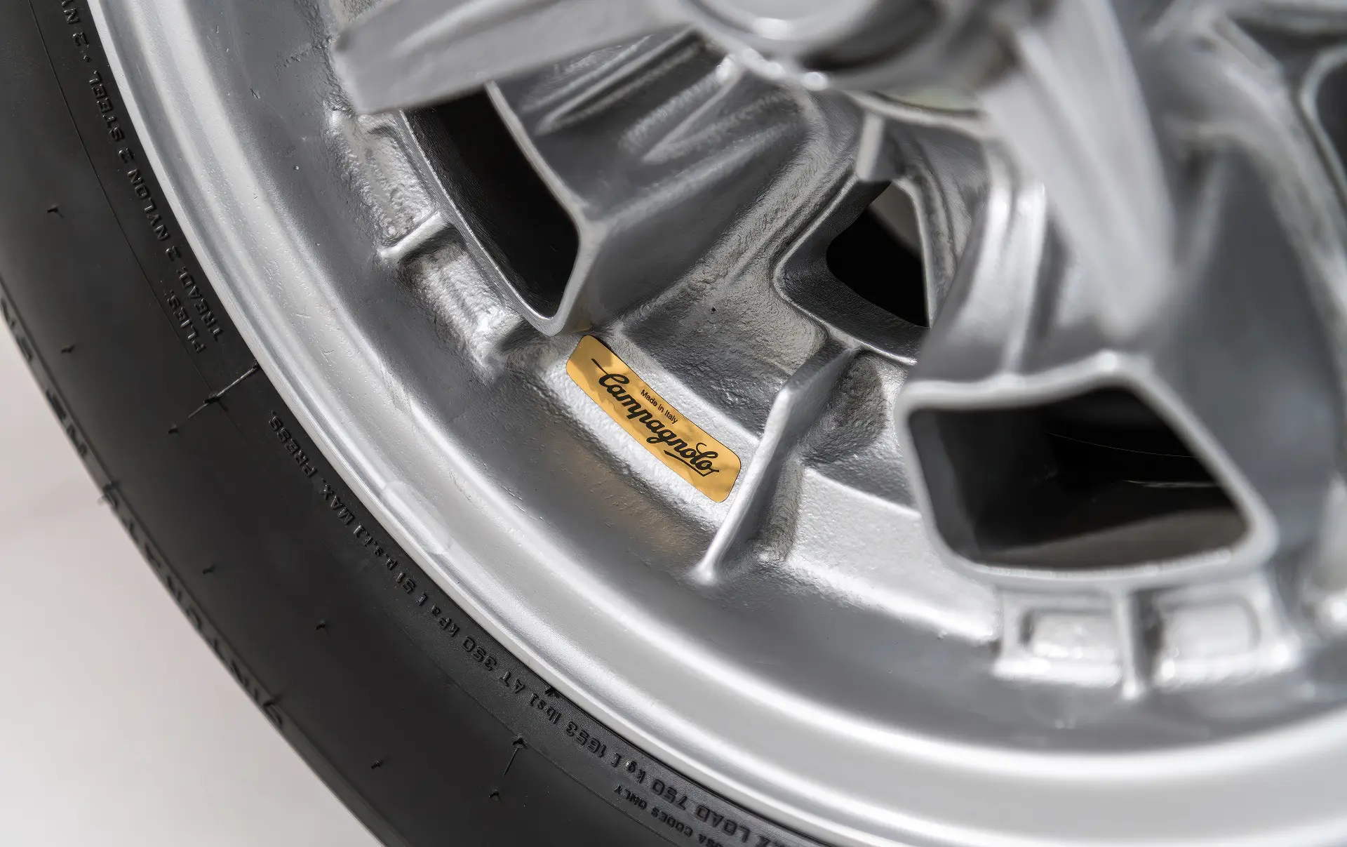 Lamborghini Miura P400 S (Bertone) - 1968-36