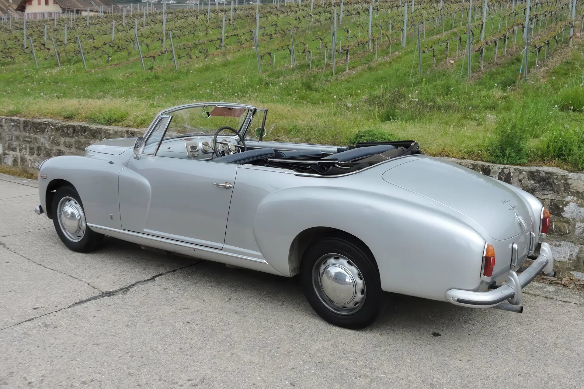Lancia Aurelia B50 Cabriolet (Pinin Farina) - 1951-09