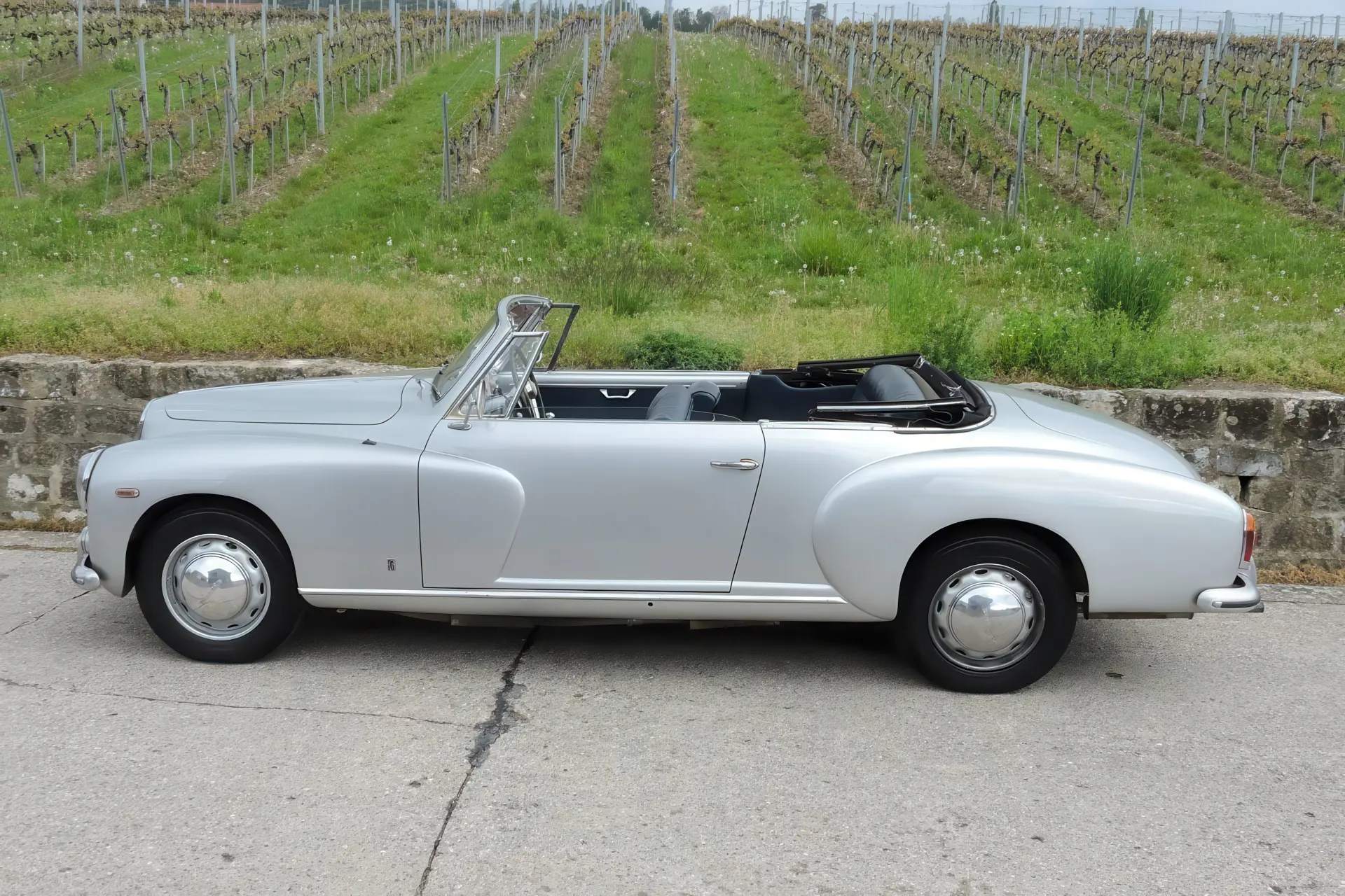 Lancia Aurelia B50 Cabriolet (Pinin Farina) - 1951-10