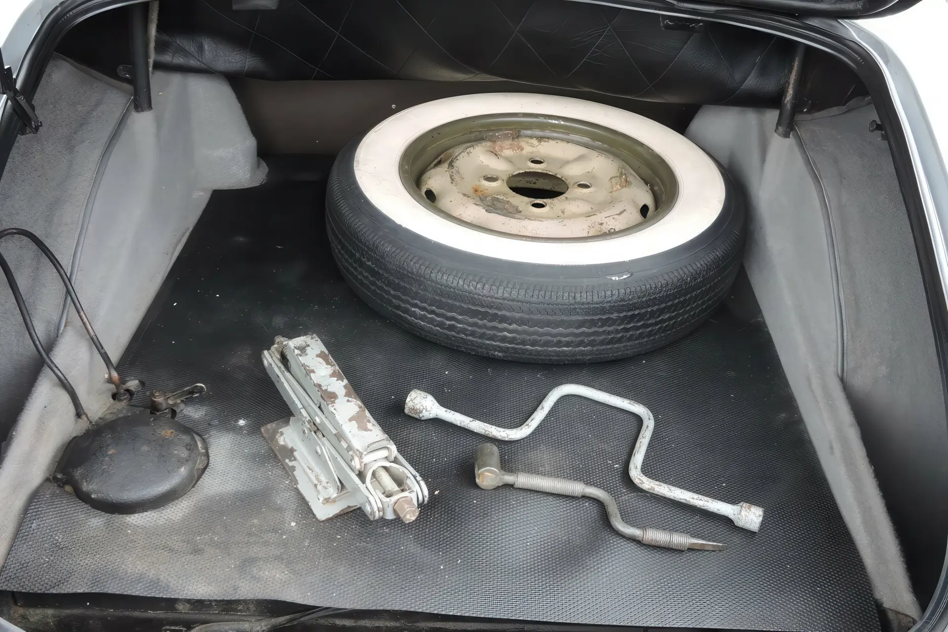 Lancia Aurelia B50 Cabriolet (Pinin Farina) - 1951-23