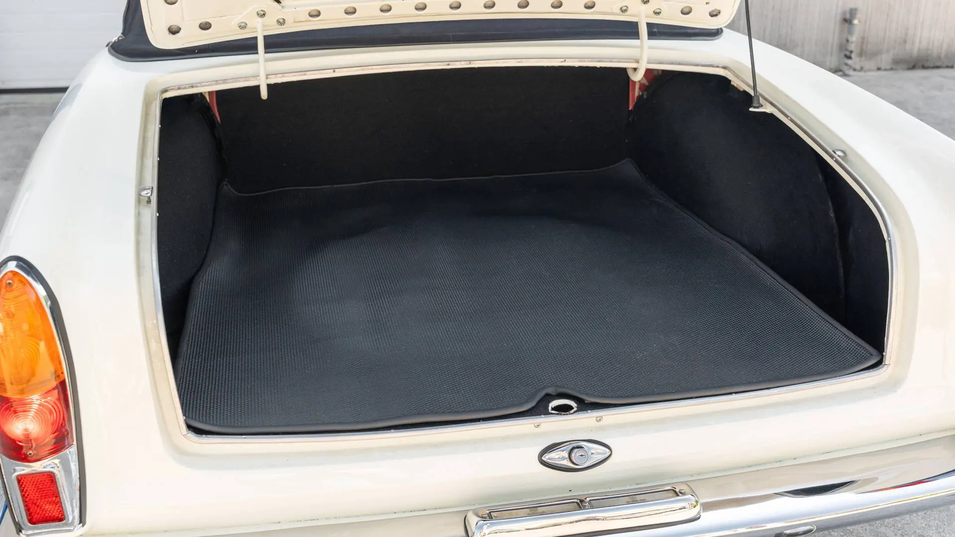 Abarth 1600 Spider (Allemano) - 1959-56