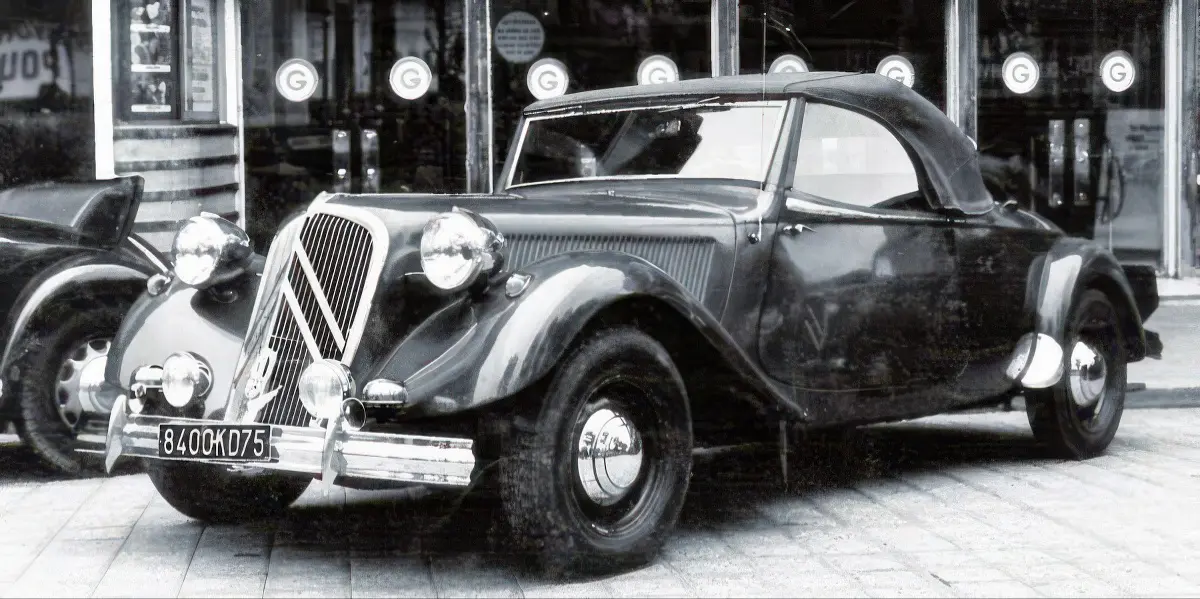 Citroen-Traction-15-Six-Cabriolet-1946-20