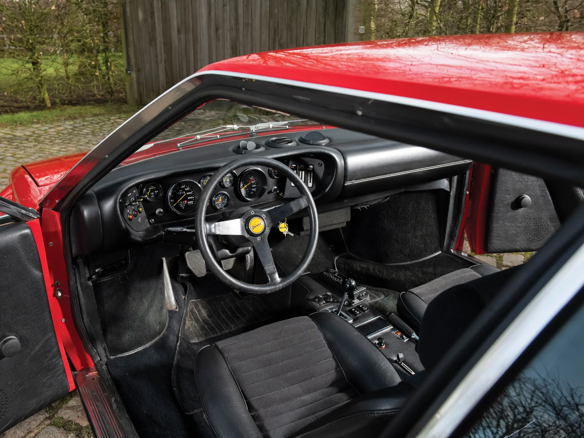 Dino 208 GT4 (Bertone) - 1975-04