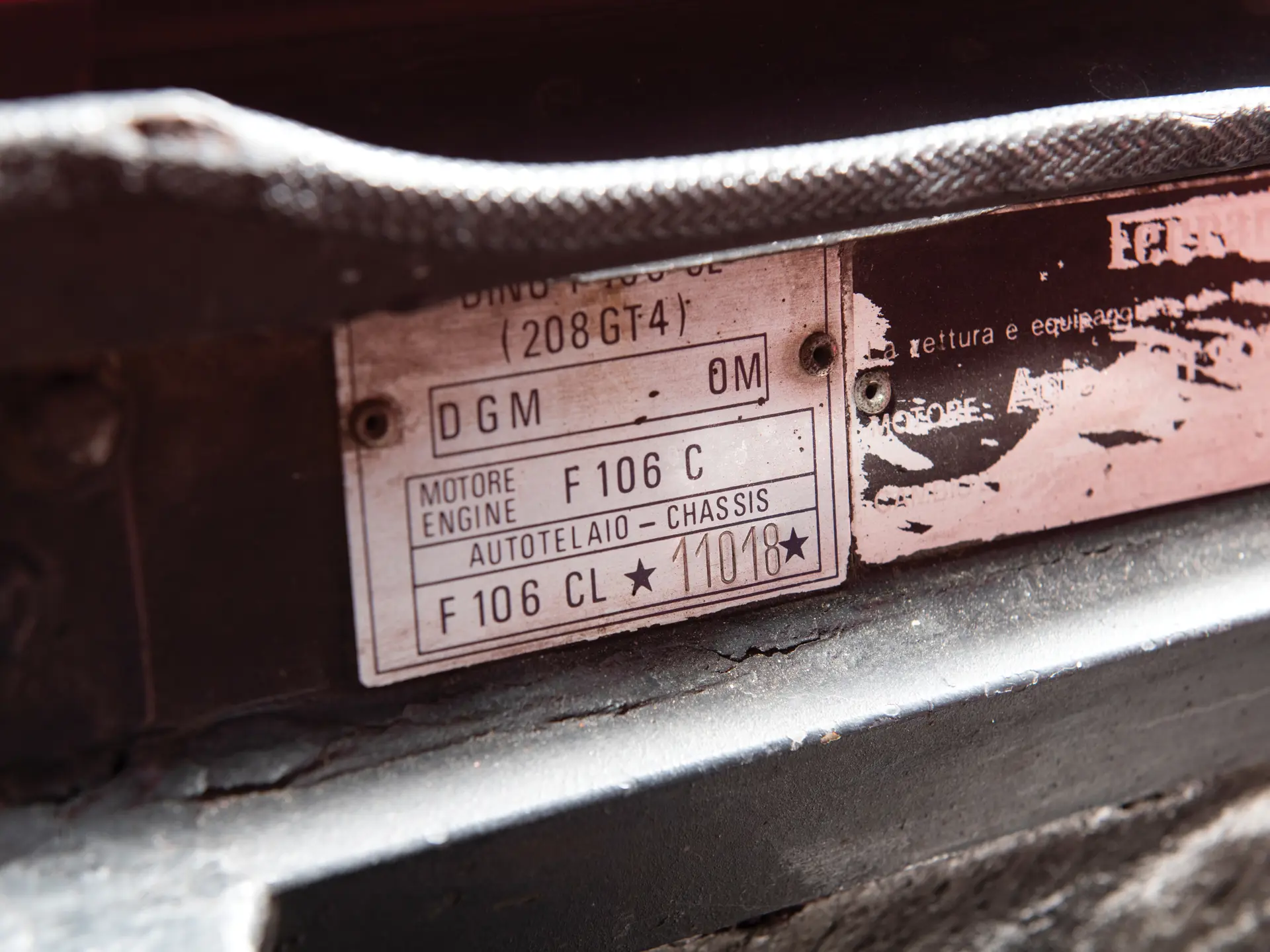 Dino 208 GT4 (Bertone) - 1975-17