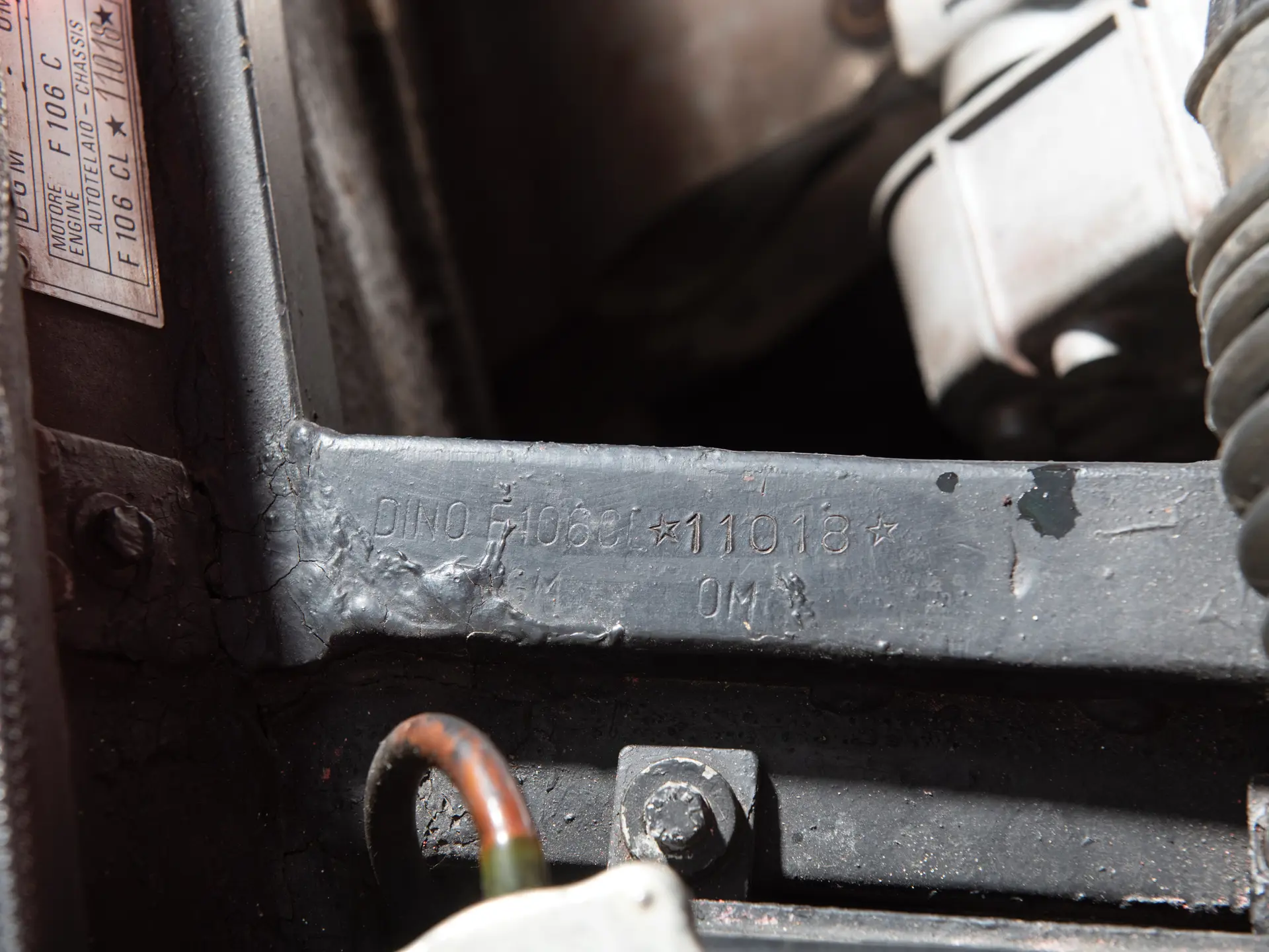 Dino 208 GT4 (Bertone) - 1975-18