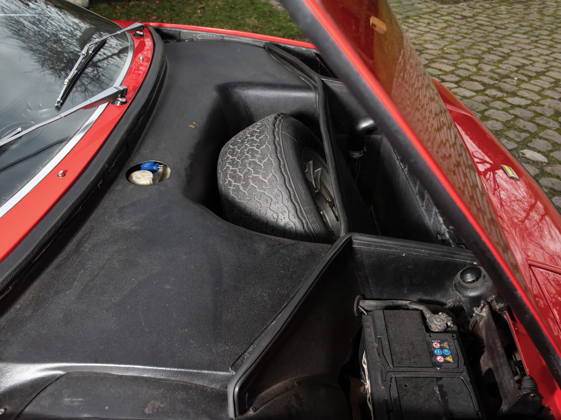 Dino 208 GT4 (Bertone) - 1975-34