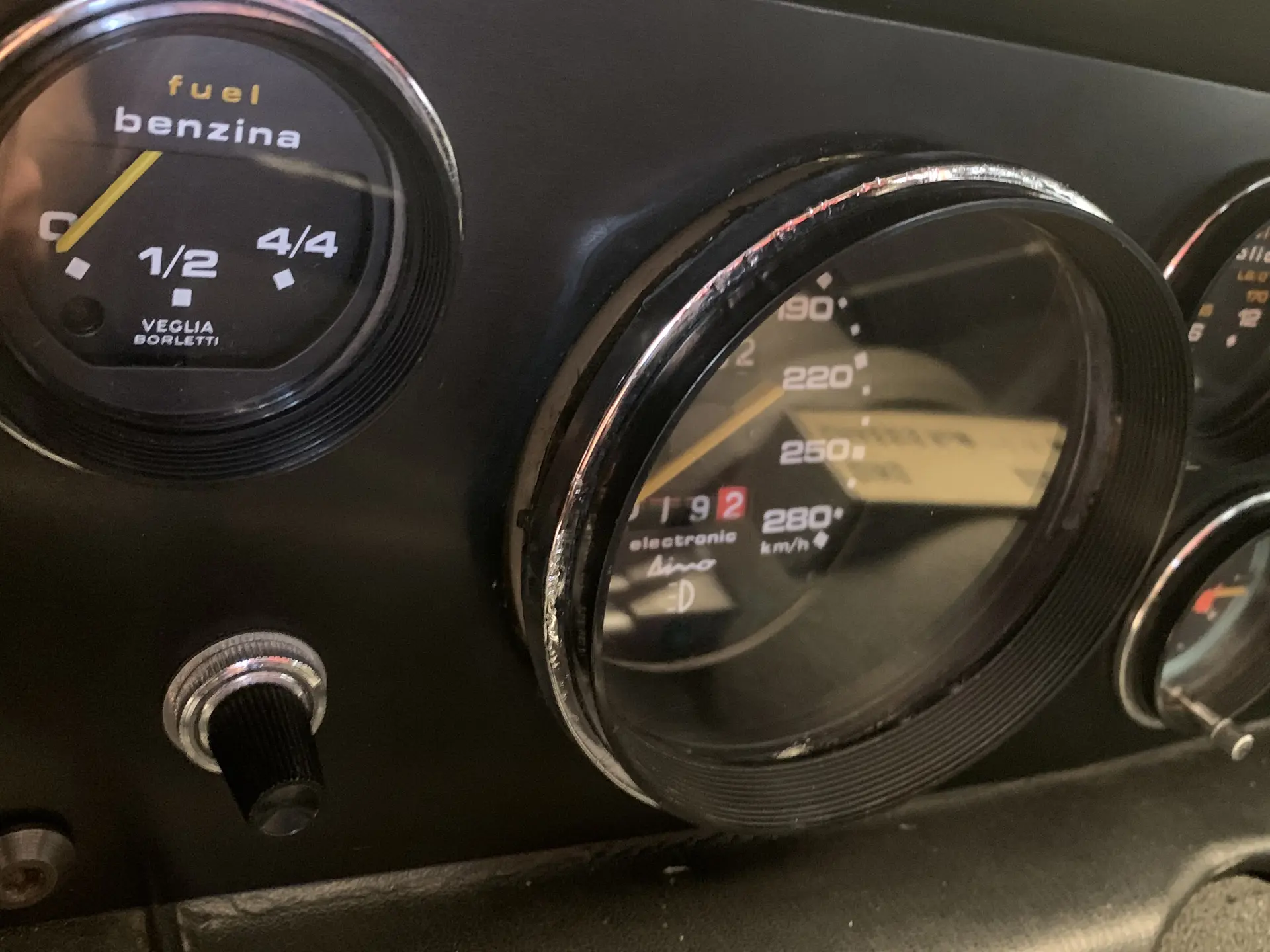 Dino 208 GT4 (Bertone) - 1975-45