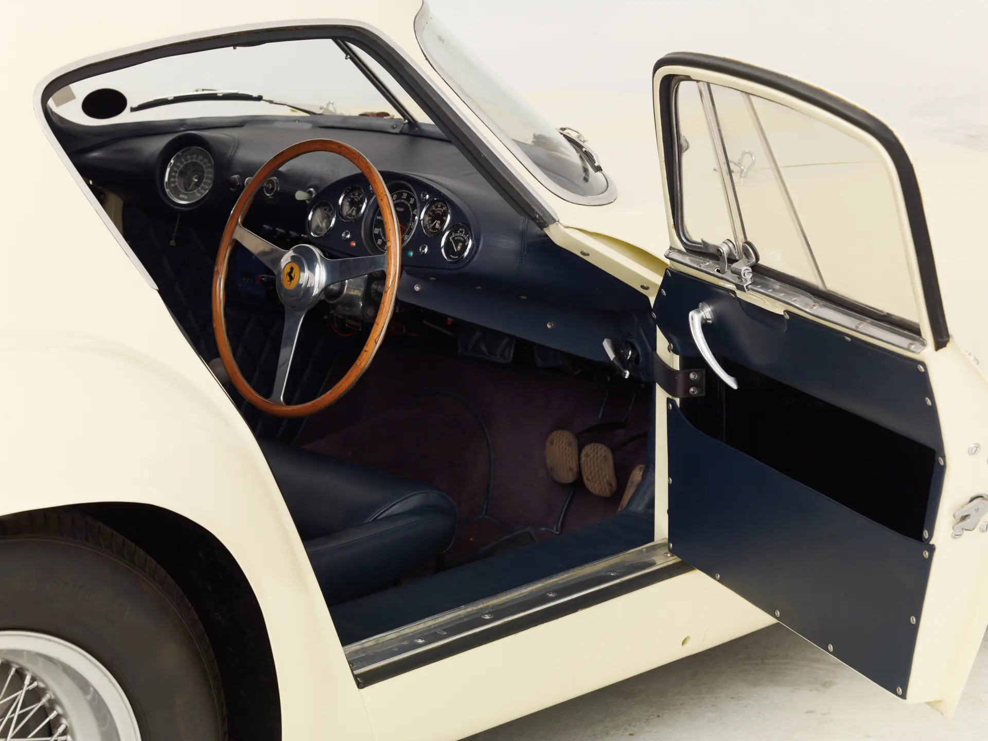 Ferrari 410 S Berlinetta (Scaglietti) - 1955-21