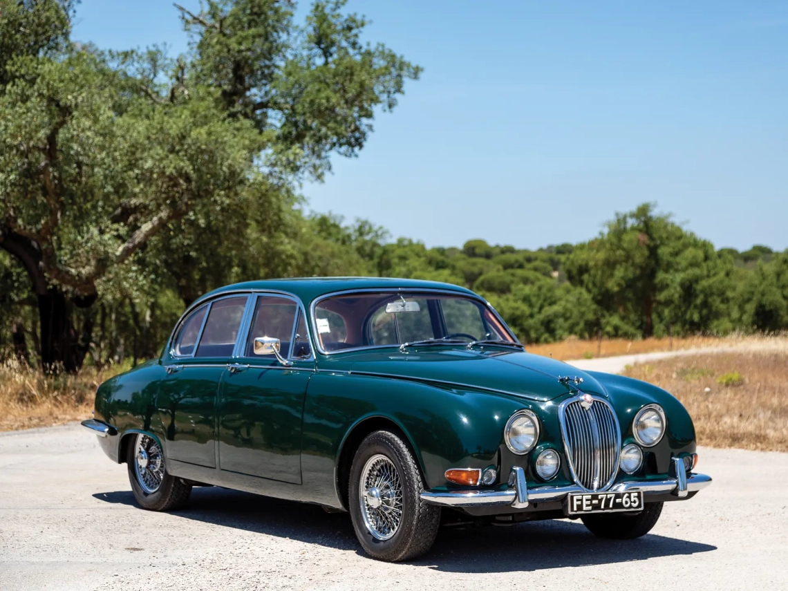 Jaguar S-Type 3.8-Litre Saloon - 1965-01