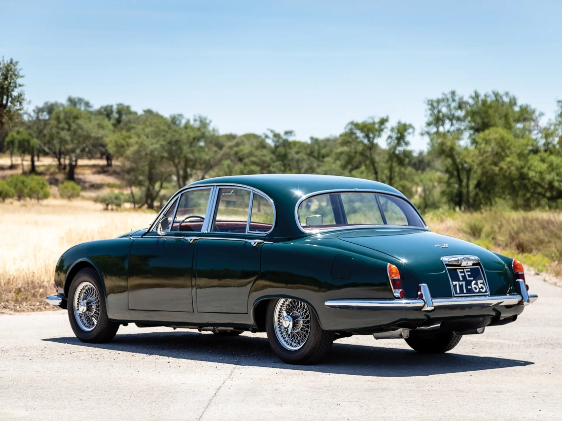 Jaguar S-Type 3.8-Litre Saloon - 1965-02