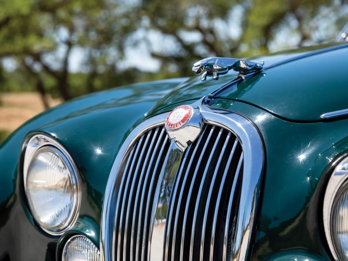 Jaguar S-Type 3.8-Litre Saloon - 1965-06