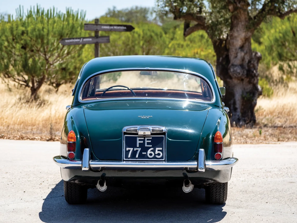 Jaguar S-Type 3.8-Litre Saloon - 1965-08