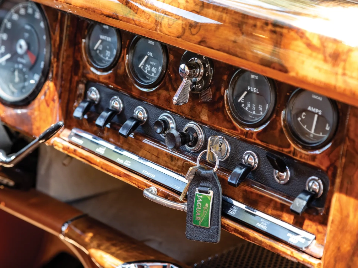 Jaguar S-Type 3.8-Litre Saloon - 1965-11