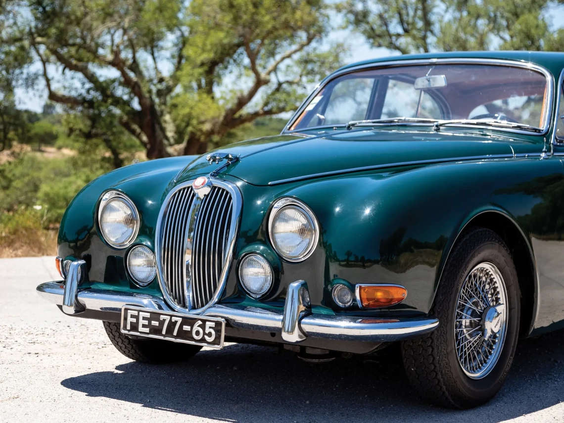 Jaguar S-Type 3.8-Litre Saloon - 1965-16