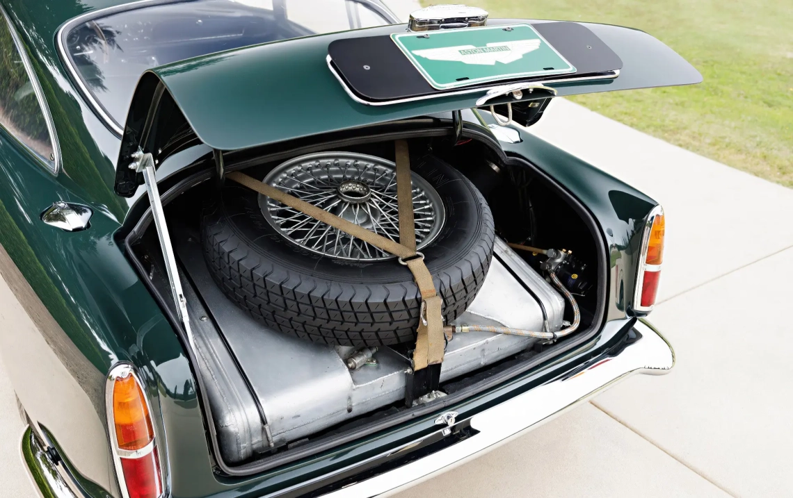 Aston Martin DB4 GT 0154L- 1961-33