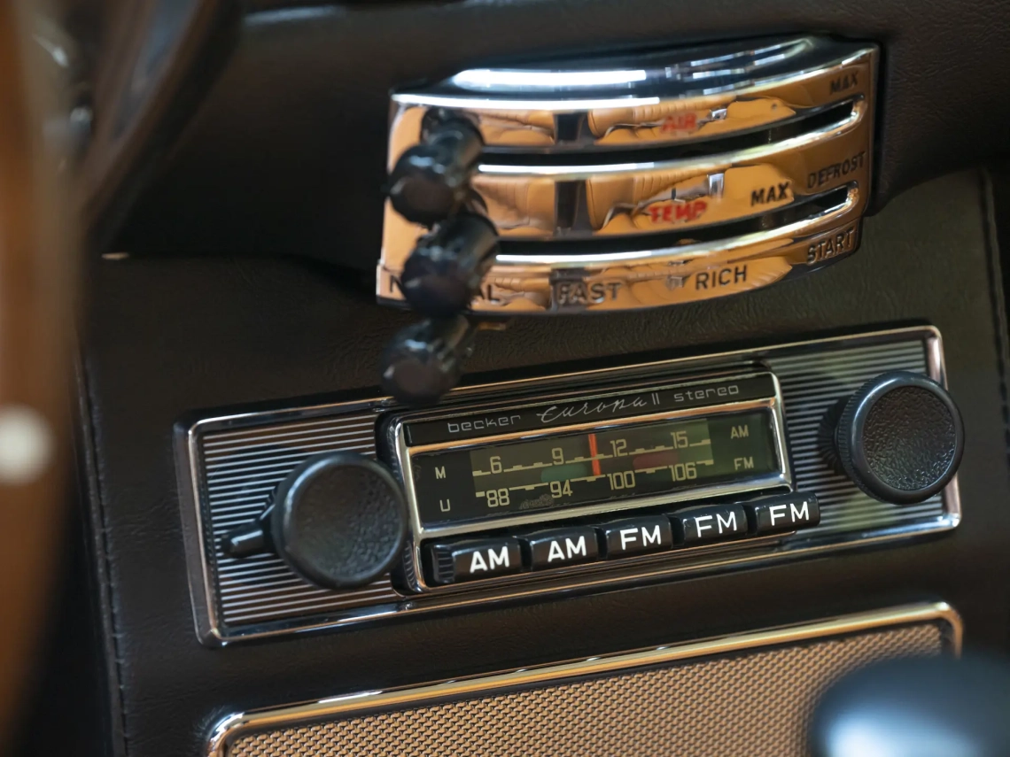 Aston Martin DB6 Mk 2 Vantage - 1970-17