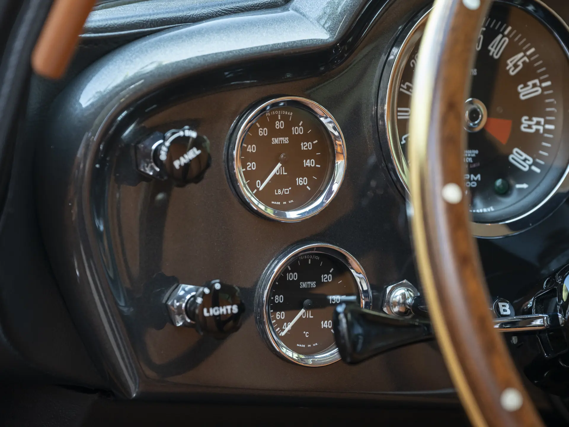 Aston Martin DB6 Mk 2 Vantage - 1970-18