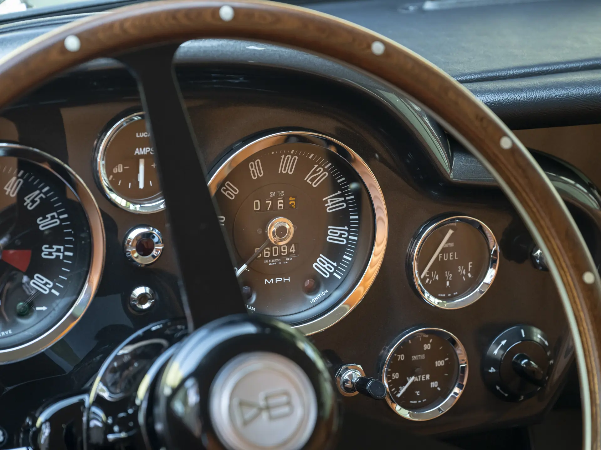 Aston Martin DB6 Mk 2 Vantage - 1970-19