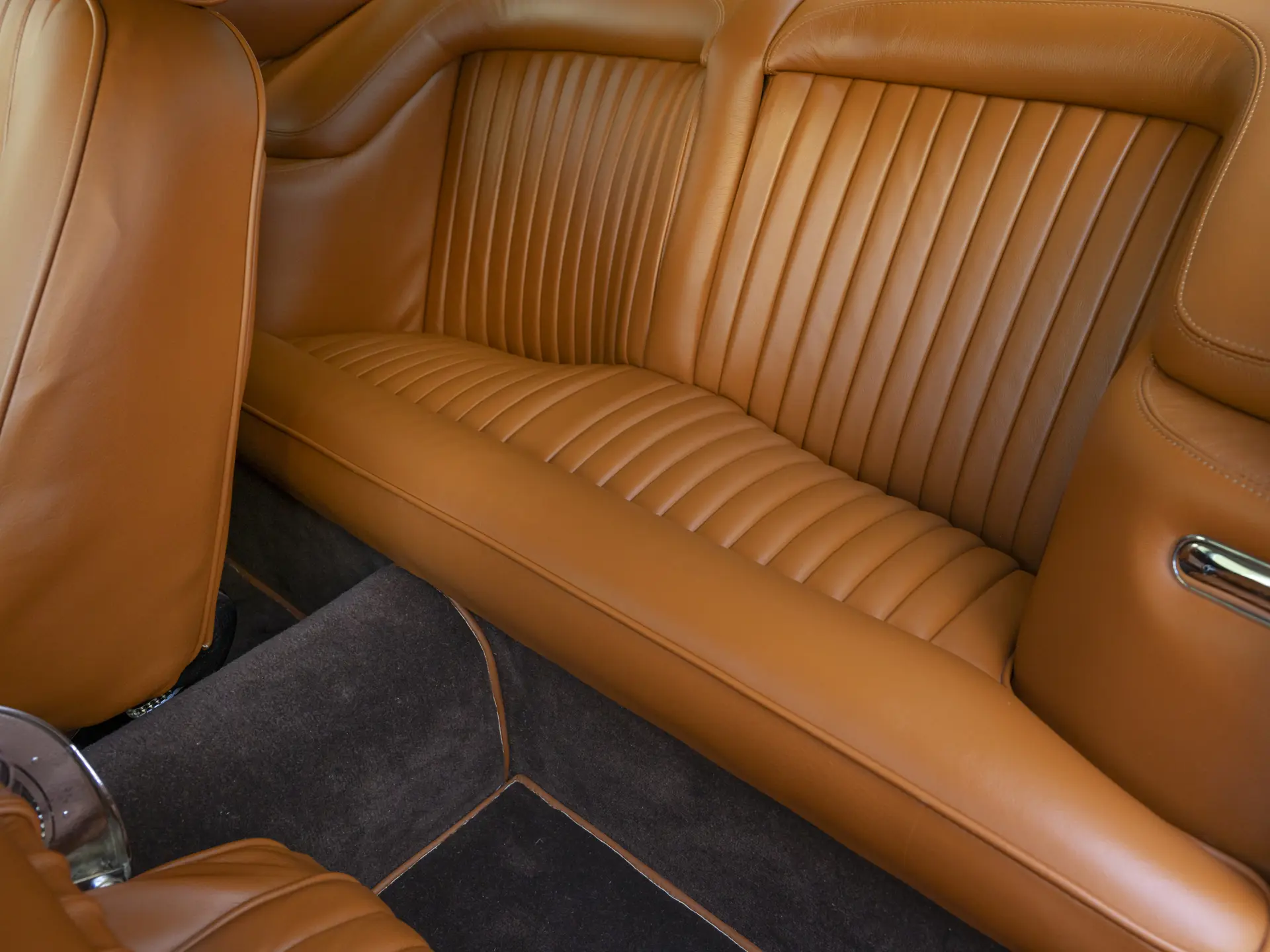 Aston Martin DB6 Mk 2 Vantage - 1970-25