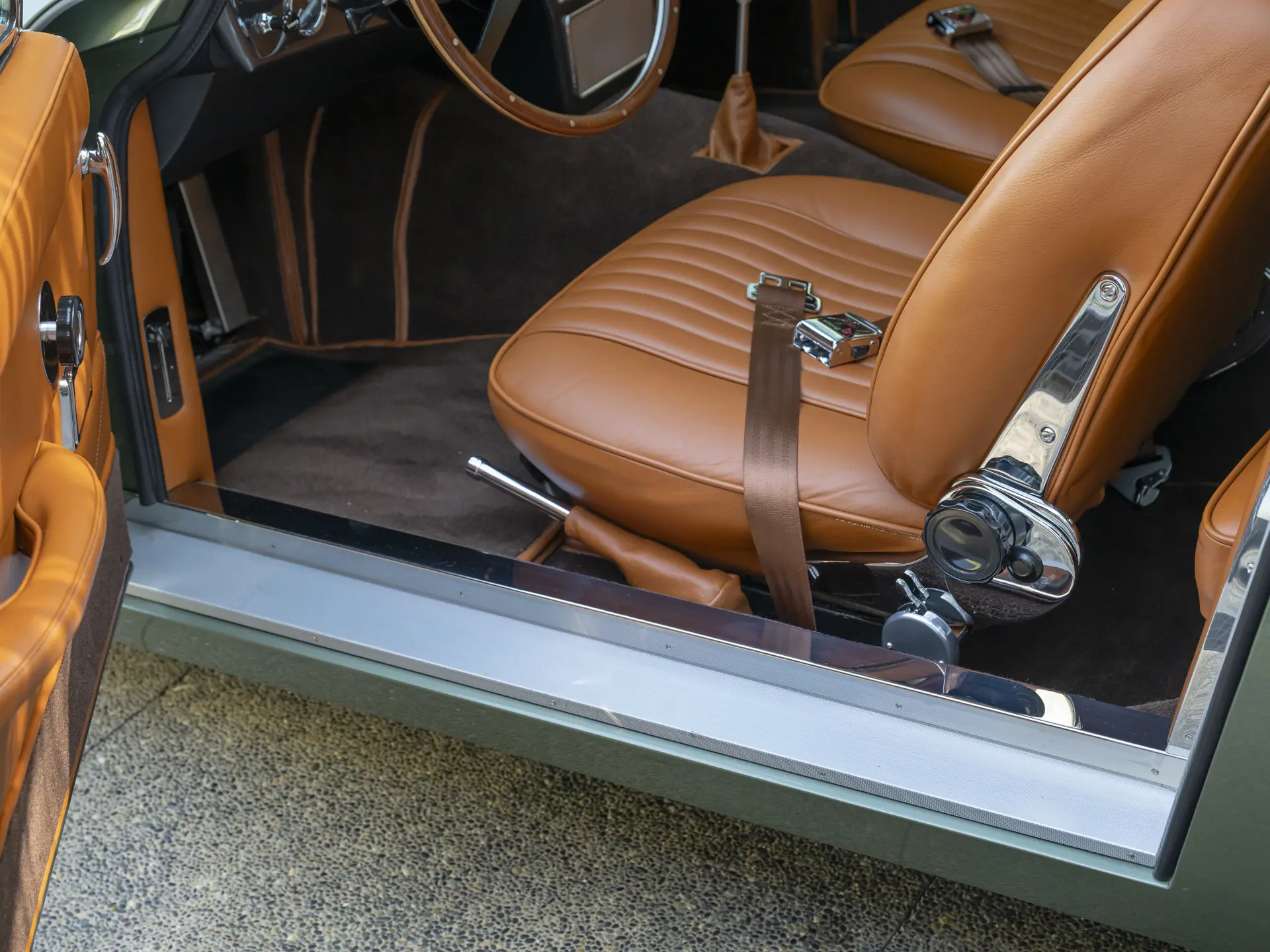 Aston Martin DB6 Mk 2 Vantage - 1970-31