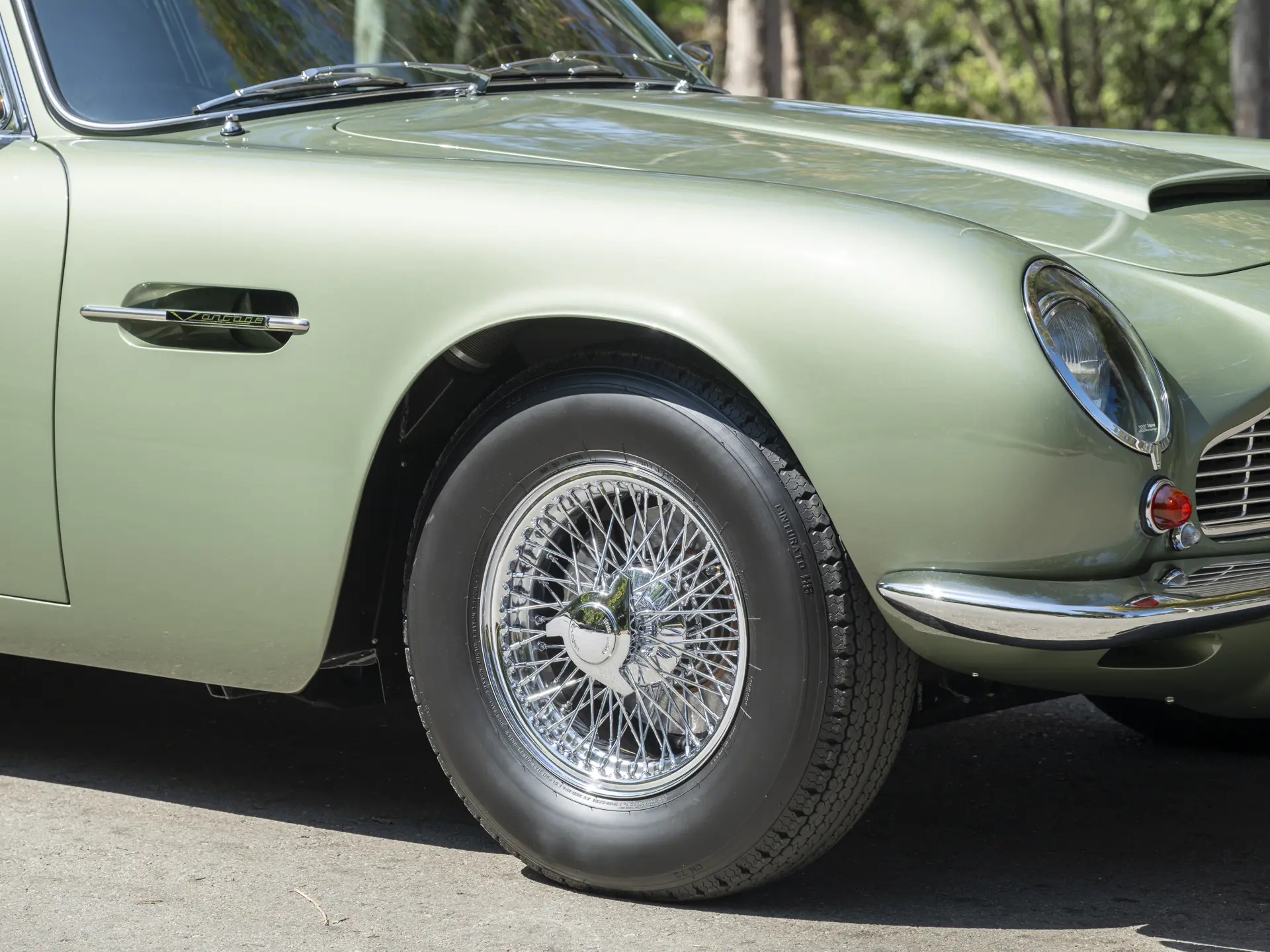 Aston Martin DB6 Mk 2 Vantage - 1970-49