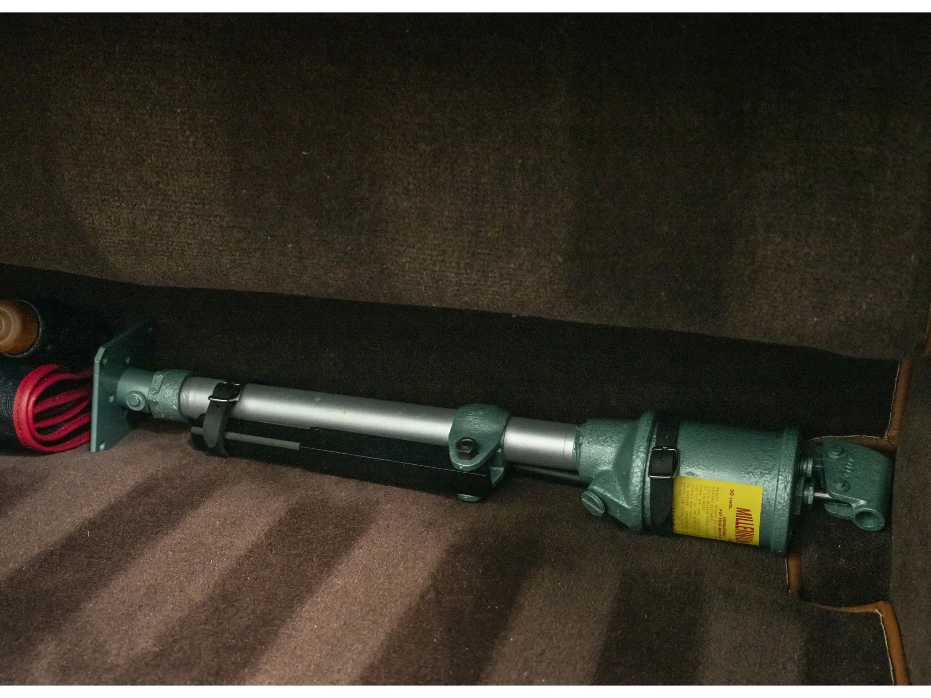 Aston Martin DB6 Mk 2 Vantage - 1970-51