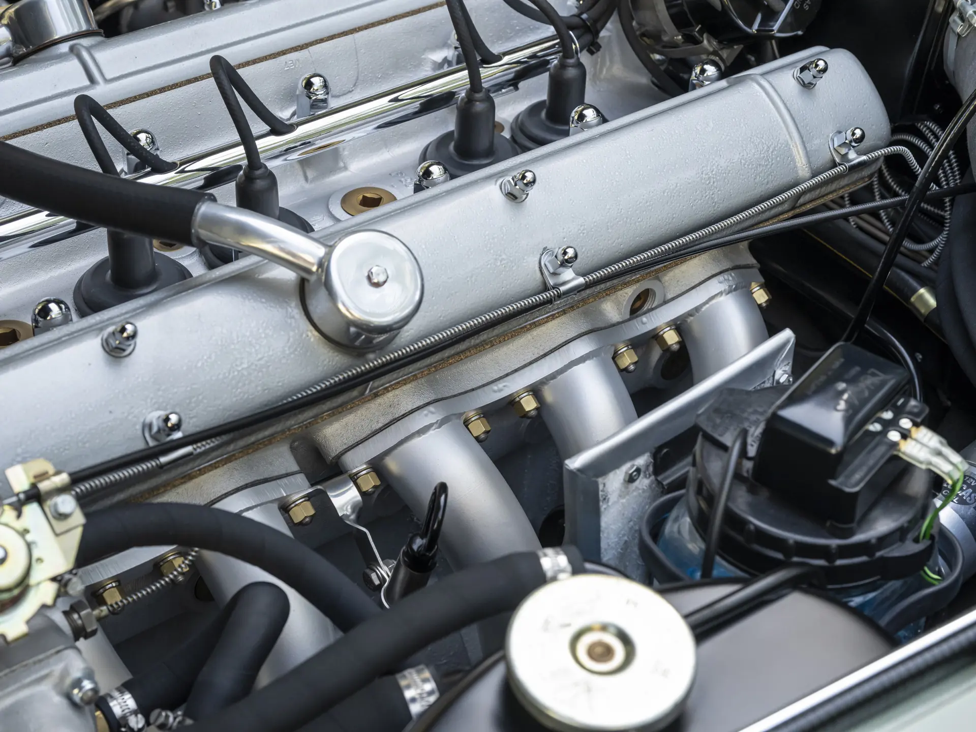 Aston Martin DB6 Mk 2 Vantage - 1970-62