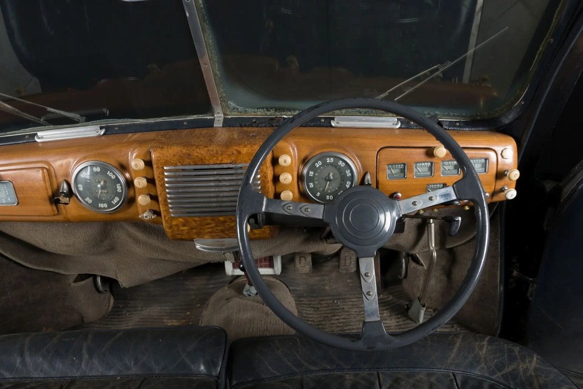 Delage D6 3L limousine (Guilloré) - 1952-08