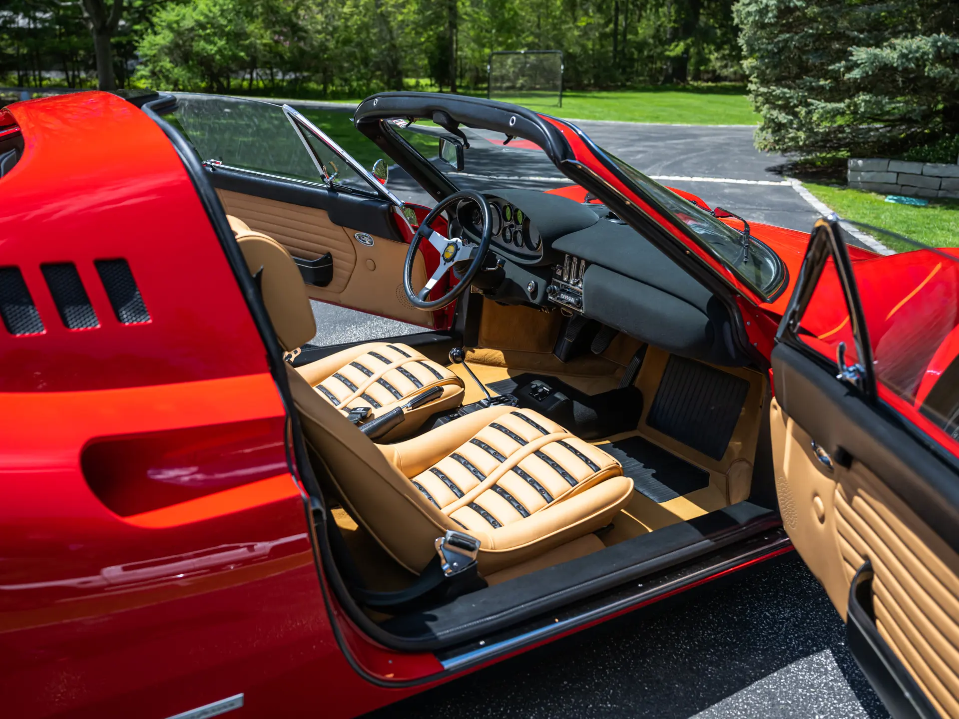 Dino 246 GTS 'Chairs & Flares' (Scaglietti) - 1973-10