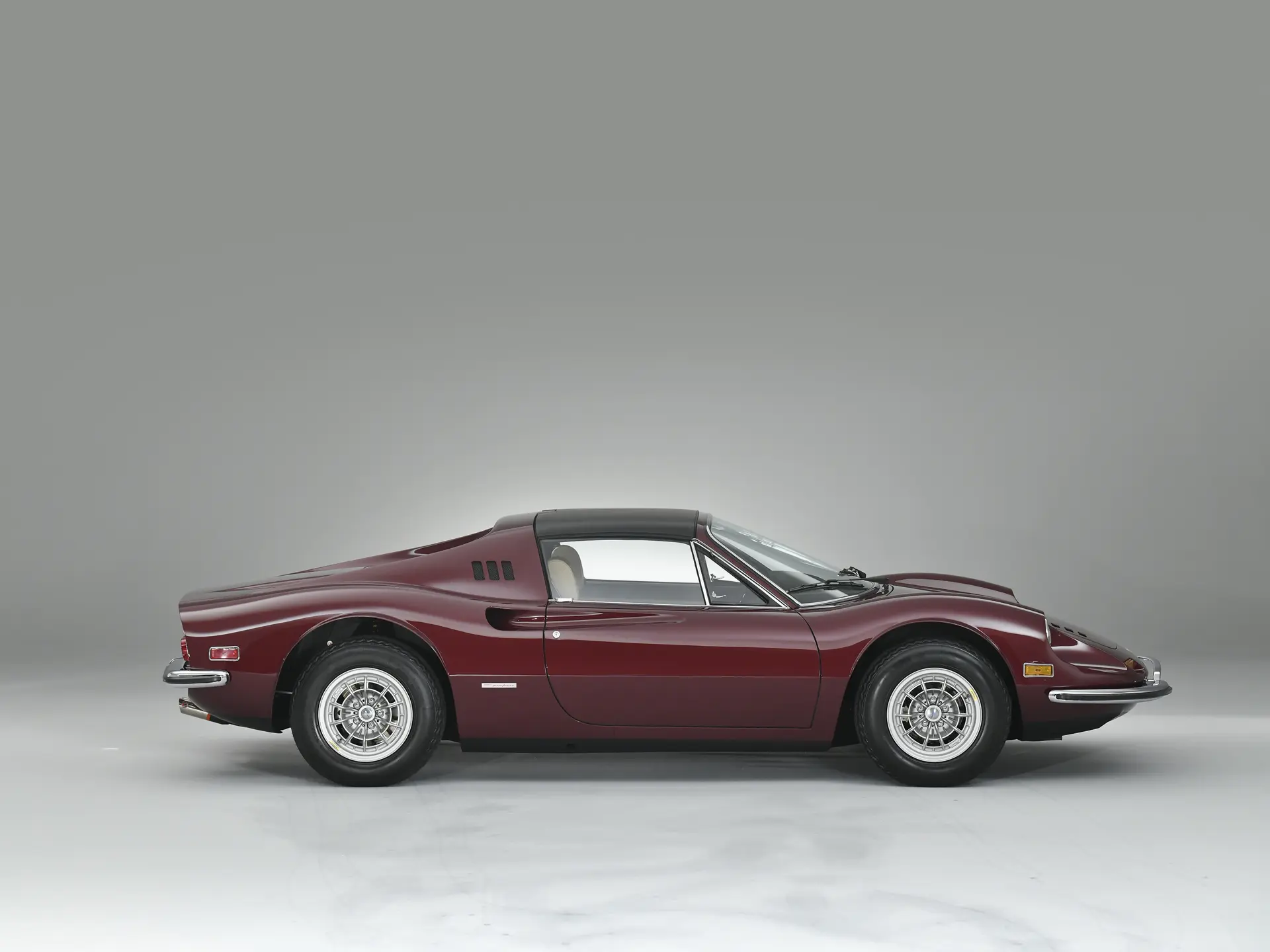 Dino 246 GTS 'Chairs & Flares' (Scaglietti) - 1974-03