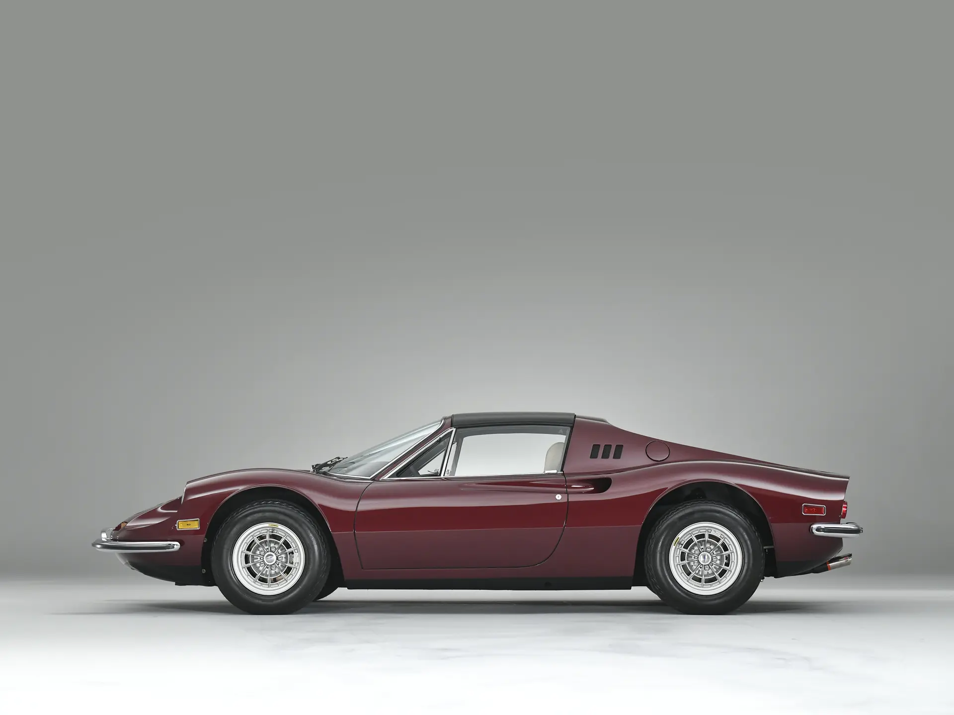 Dino 246 GTS 'Chairs & Flares' (Scaglietti) - 1974-04