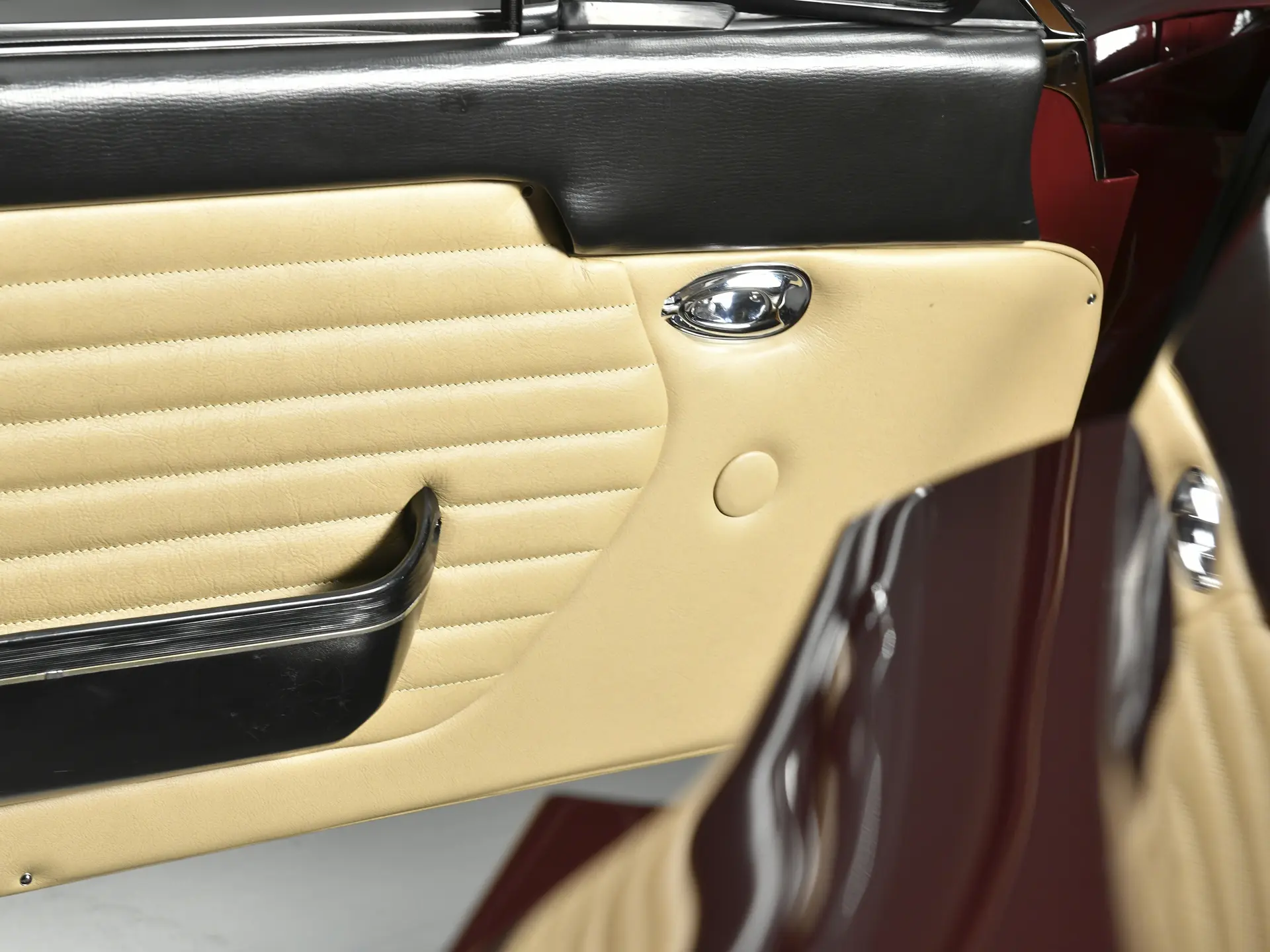 Dino 246 GTS 'Chairs & Flares' (Scaglietti) - 1974-21