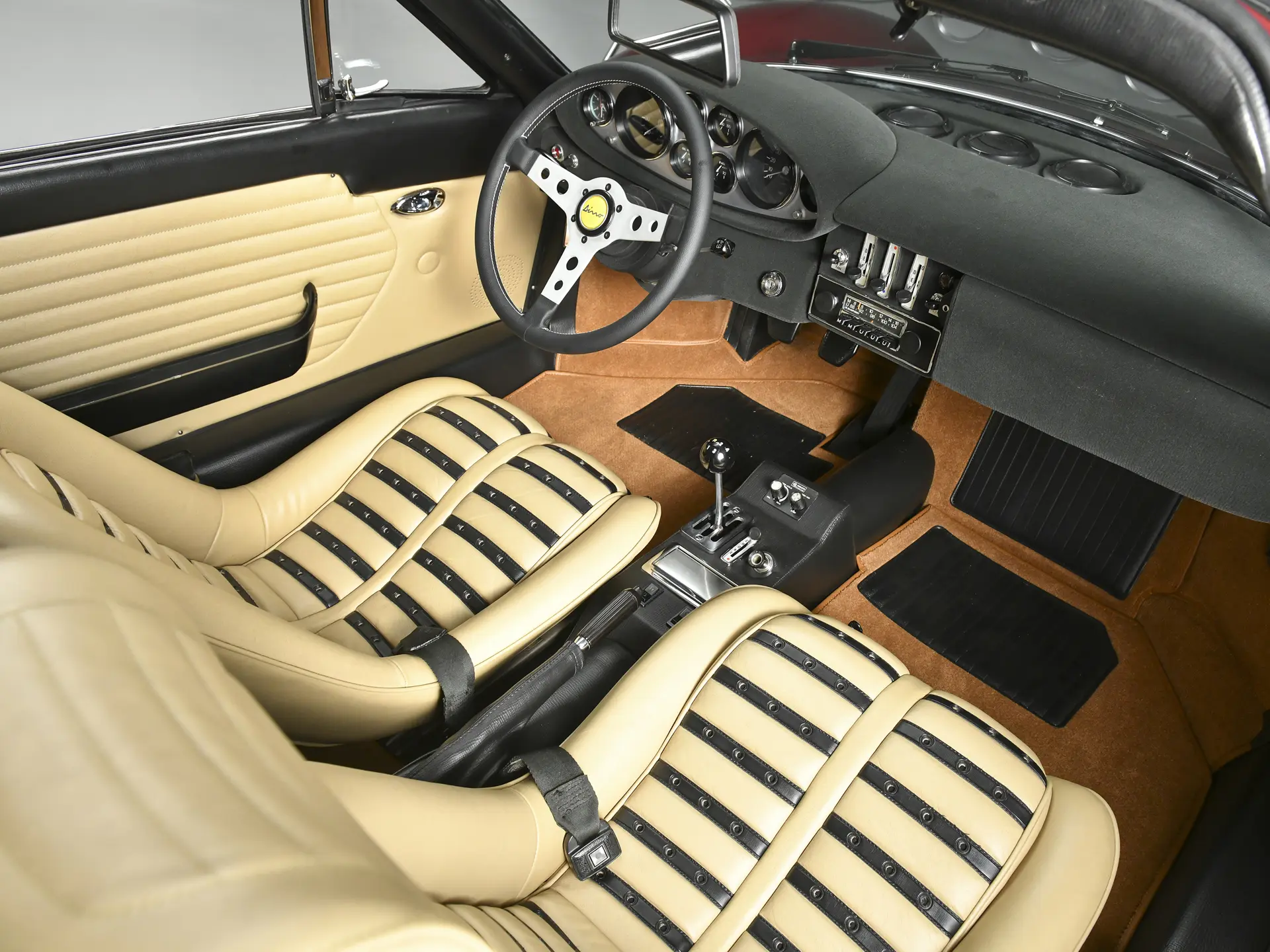 Dino 246 GTS 'Chairs & Flares' (Scaglietti) - 1974-36