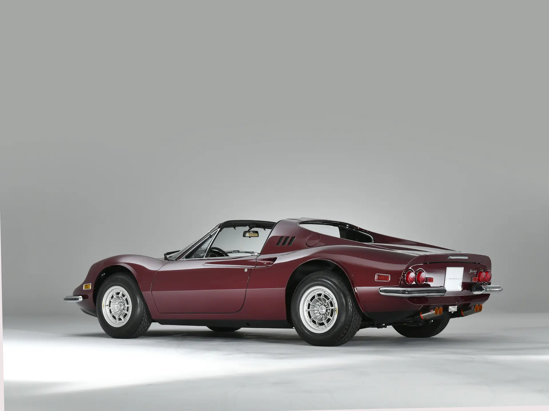 Dino 246 GTS 'Chairs & Flares' (Scaglietti) - 1974-39