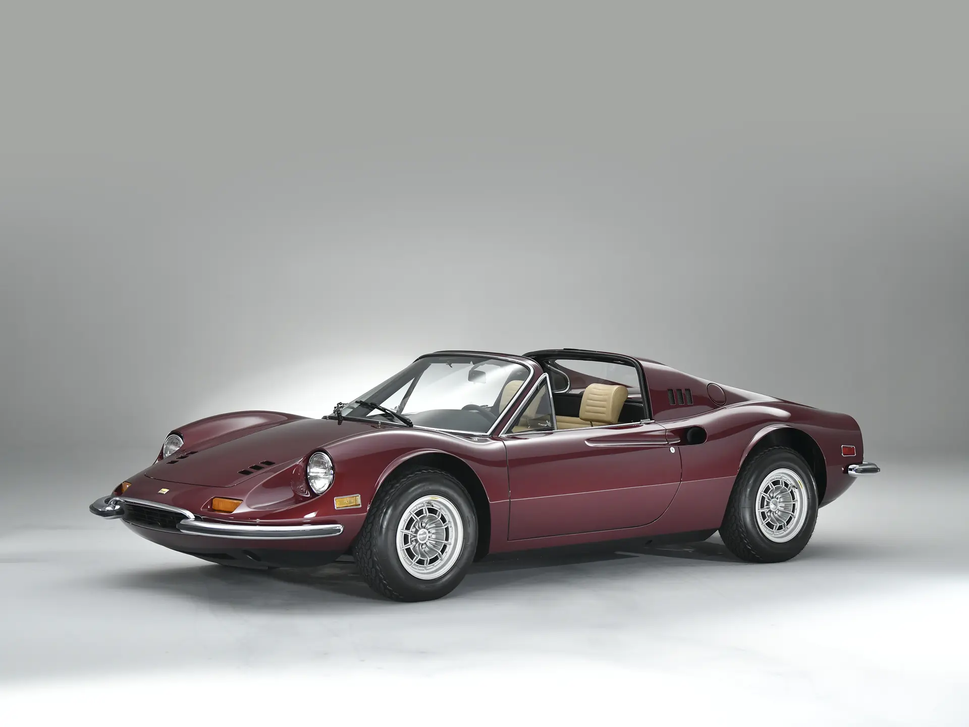 Dino 246 GTS 'Chairs & Flares' (Scaglietti) - 1974-40