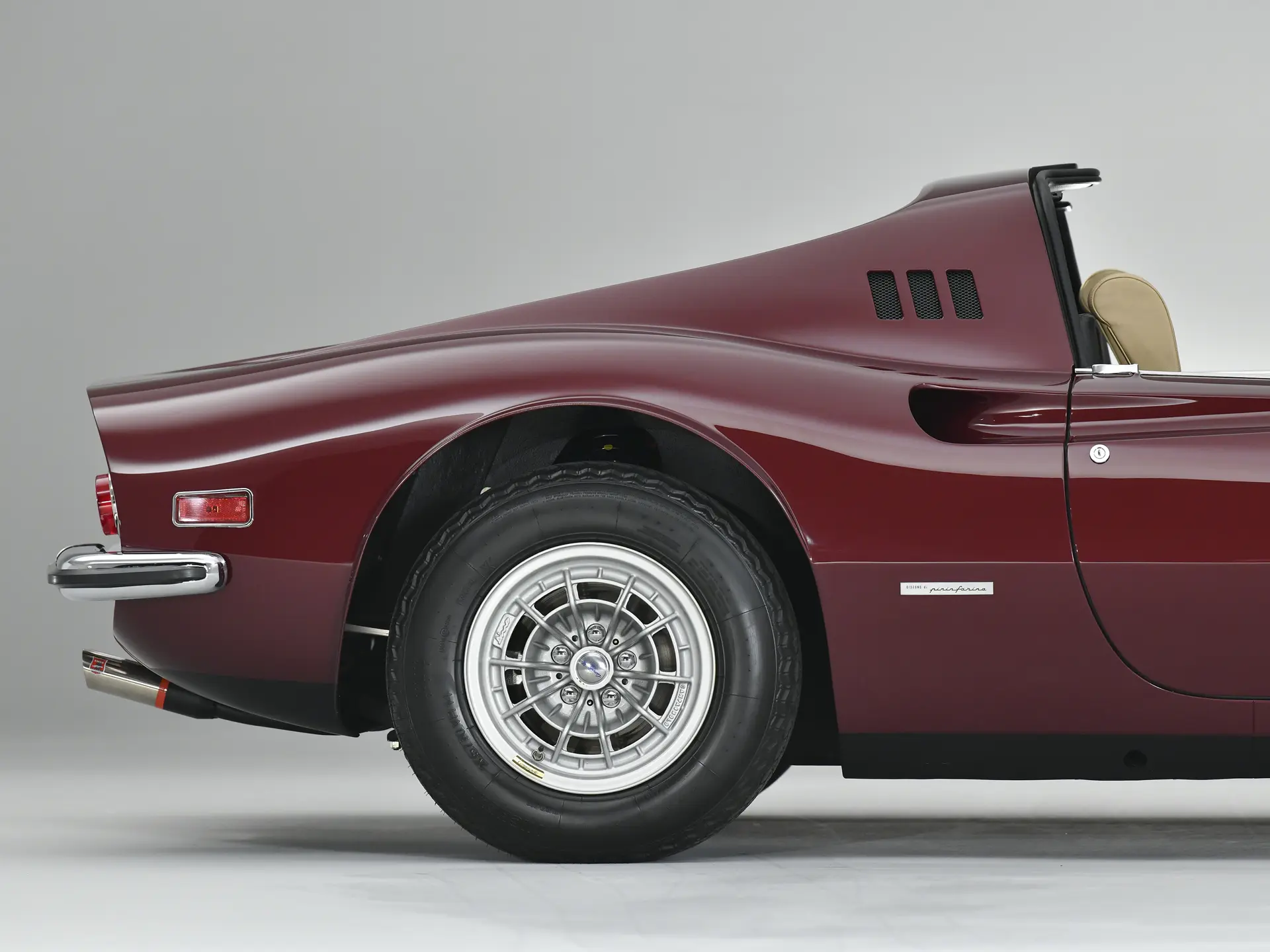 Dino 246 GTS 'Chairs & Flares' (Scaglietti) - 1974-43