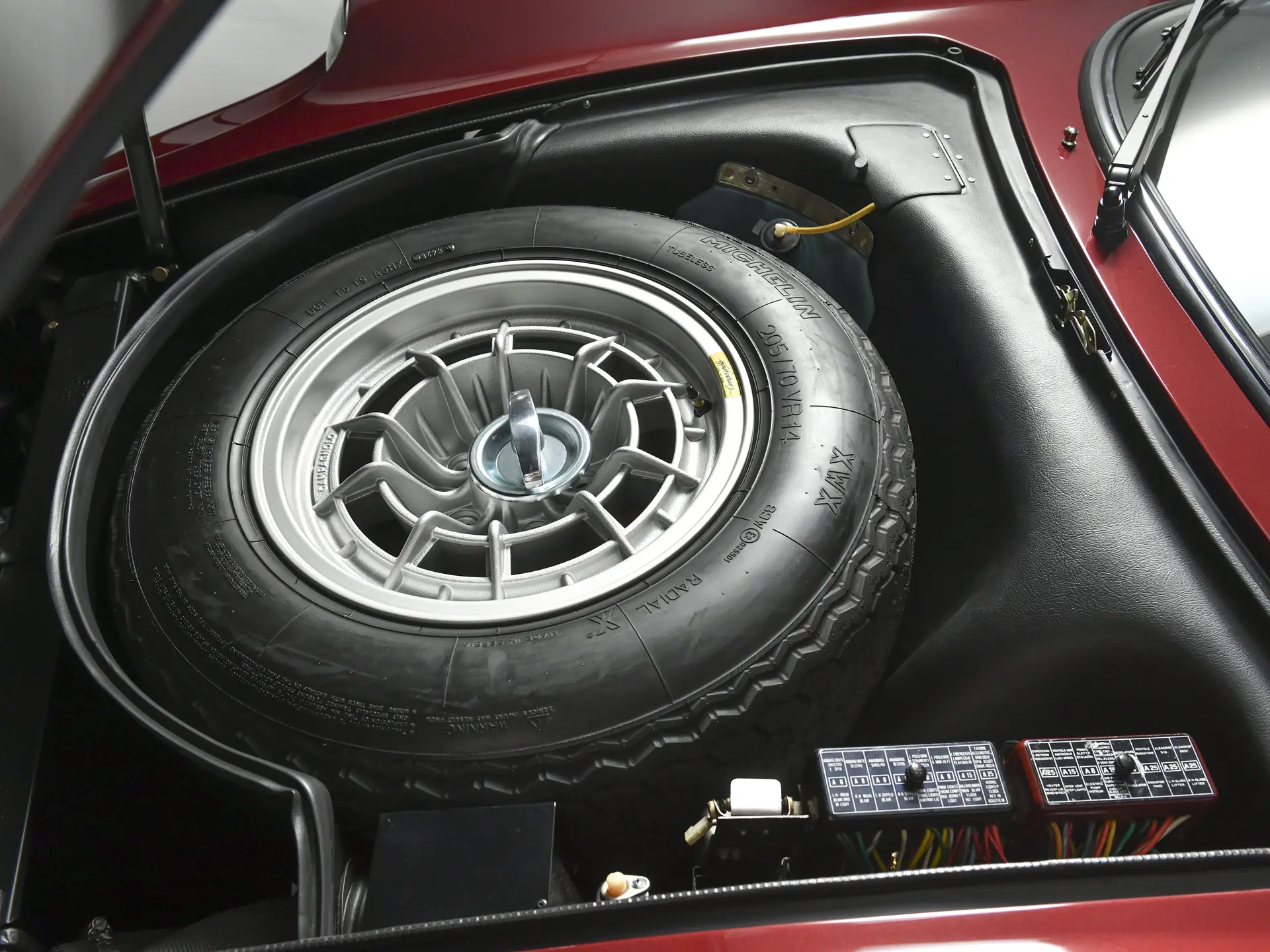 Dino 246 GTS 'Chairs & Flares' (Scaglietti) - 1974-49