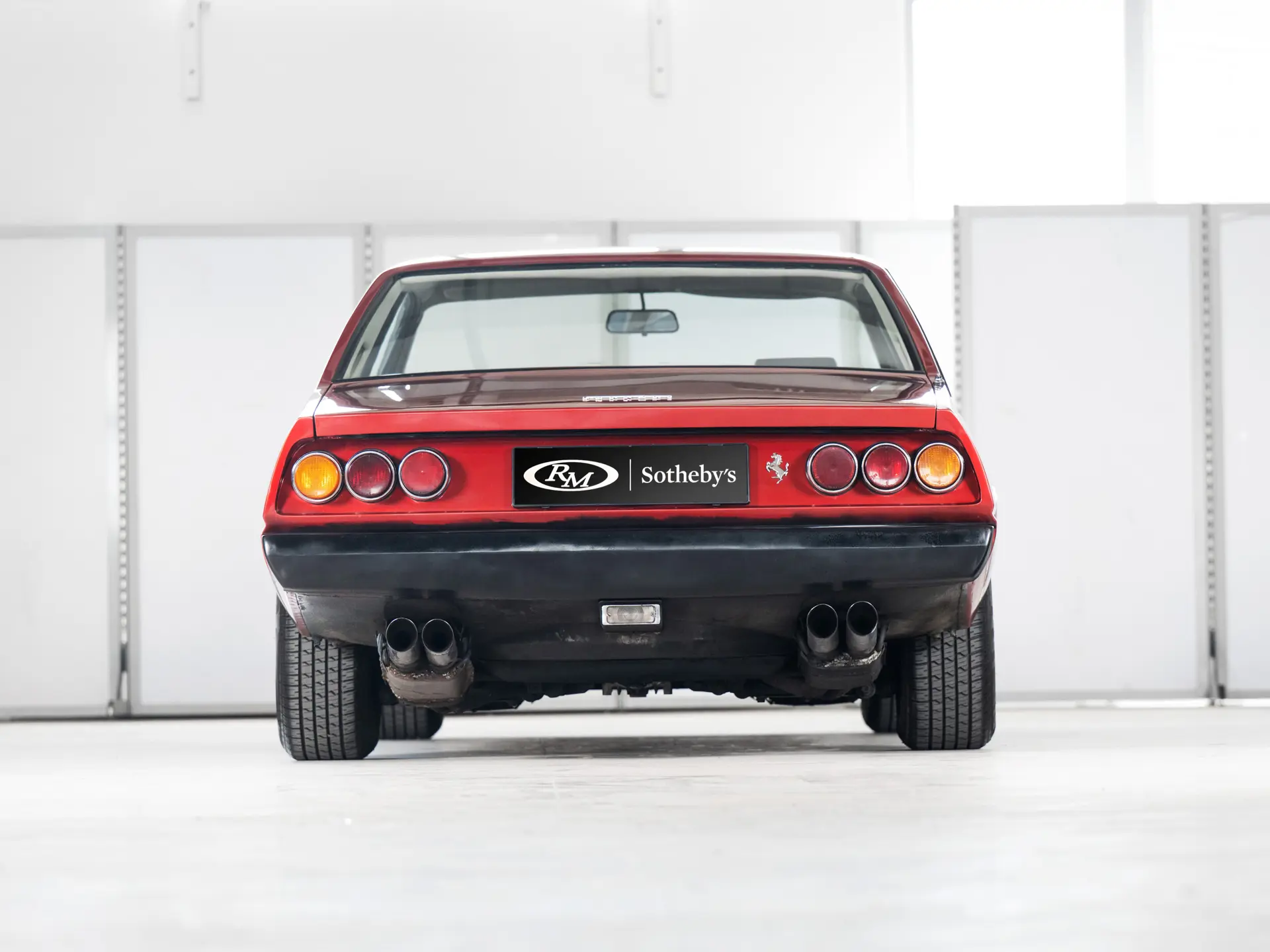 Ferrari 365 GT4 2+2 (Pinifarina) - 1973-12