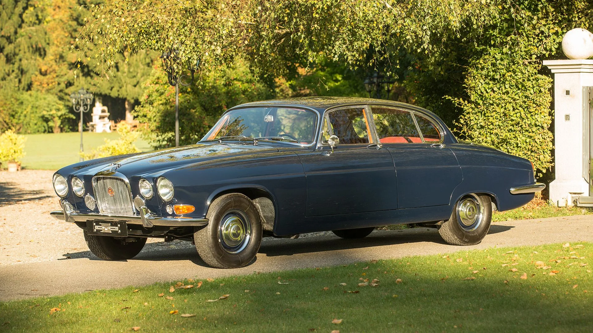 Jaguar Mark X 3.8-Litre Saloon - 1962- 01