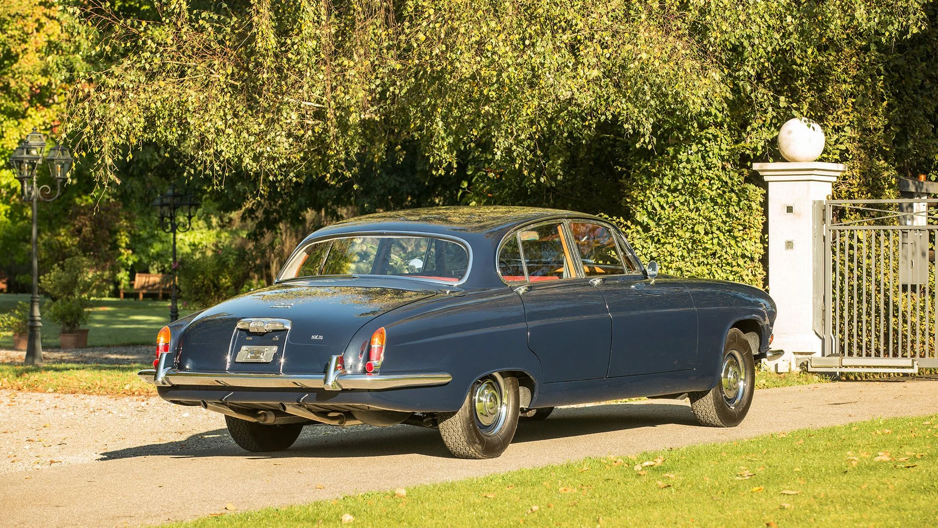 Jaguar Mark X 3.8-Litre Saloon - 1962- 02