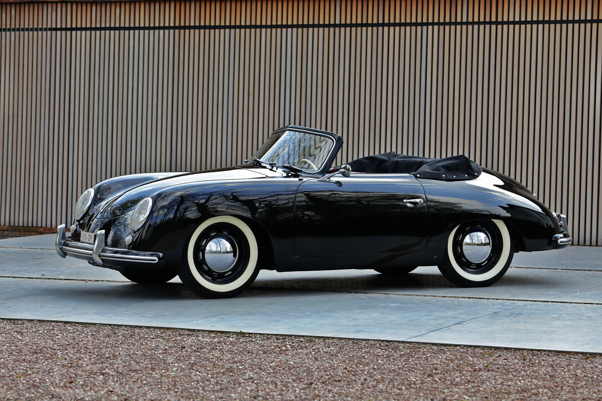 Porsche 356 Pre-A 'Knickscheibe' 1500 Cabriolet (Reutter) - 1953-01