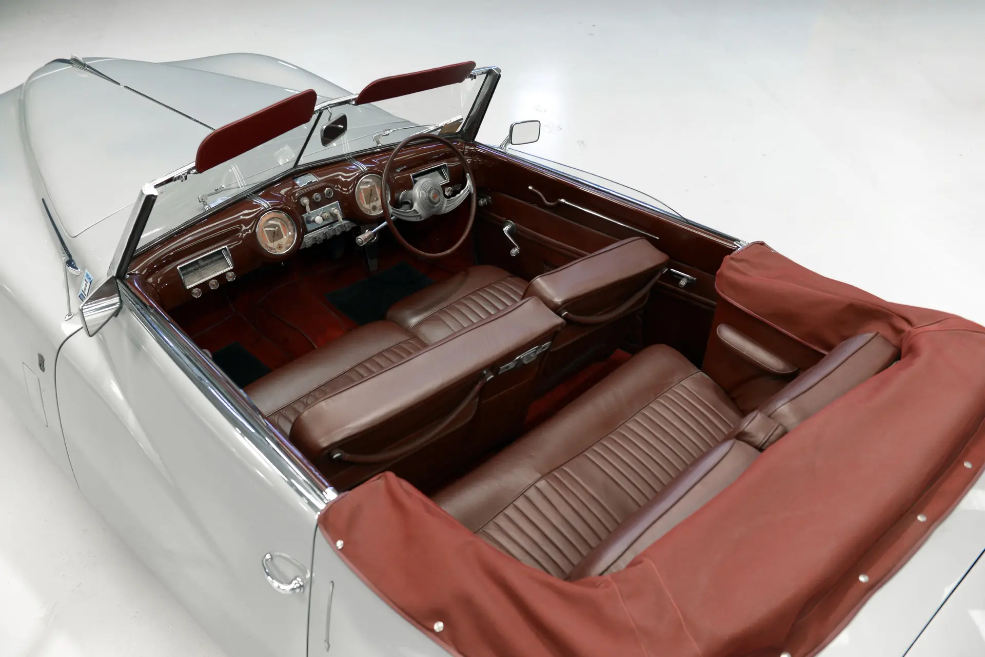 Alfa Romeo 6C 2500 Sport Cabriolet 'Extralusso' (Stabilimenti Farina) - 1947 - 14