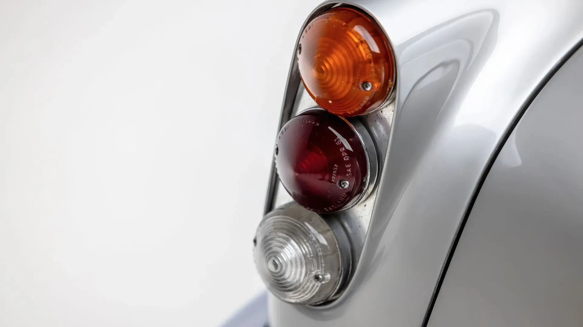 Aston Martin DB5 Vantage - 1965 - 37