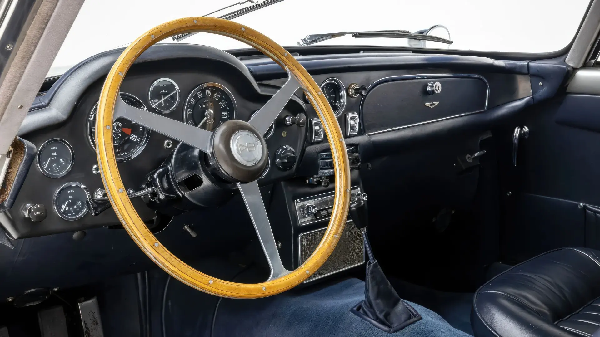 Aston Martin DB5 Vantage - 1965 - 43