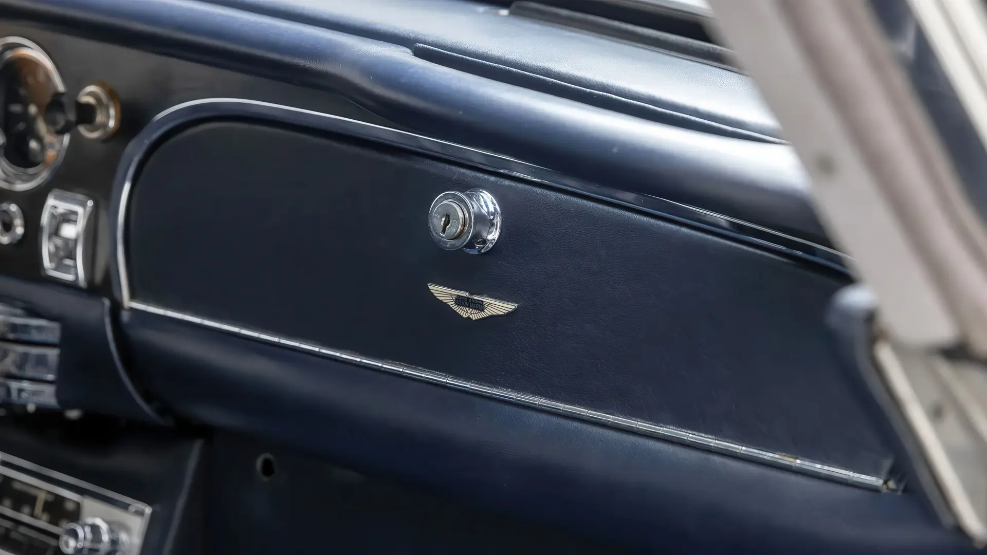 Aston Martin DB5 Vantage - 1965 - 49